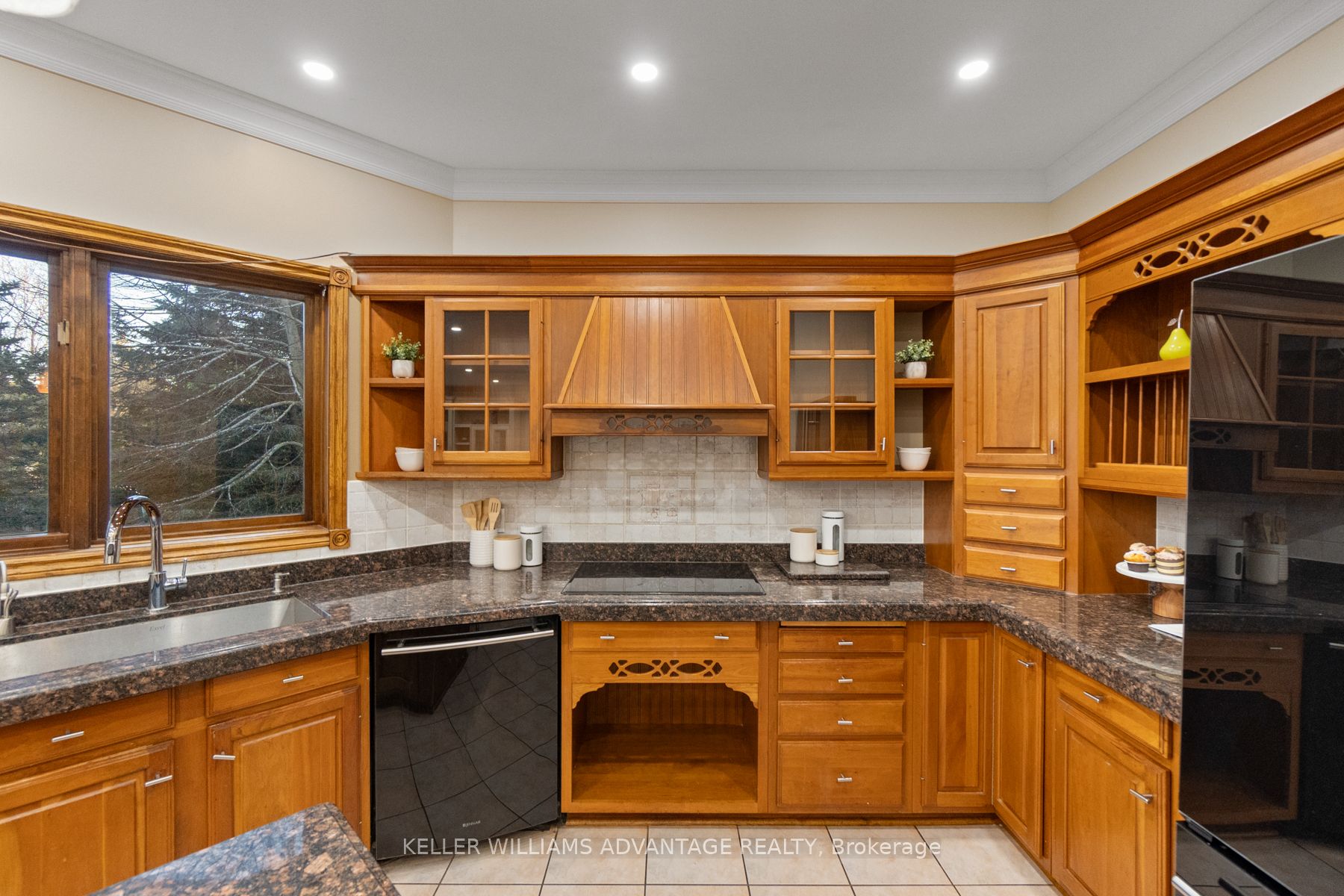 3100 30 Side Road Property Photo 18