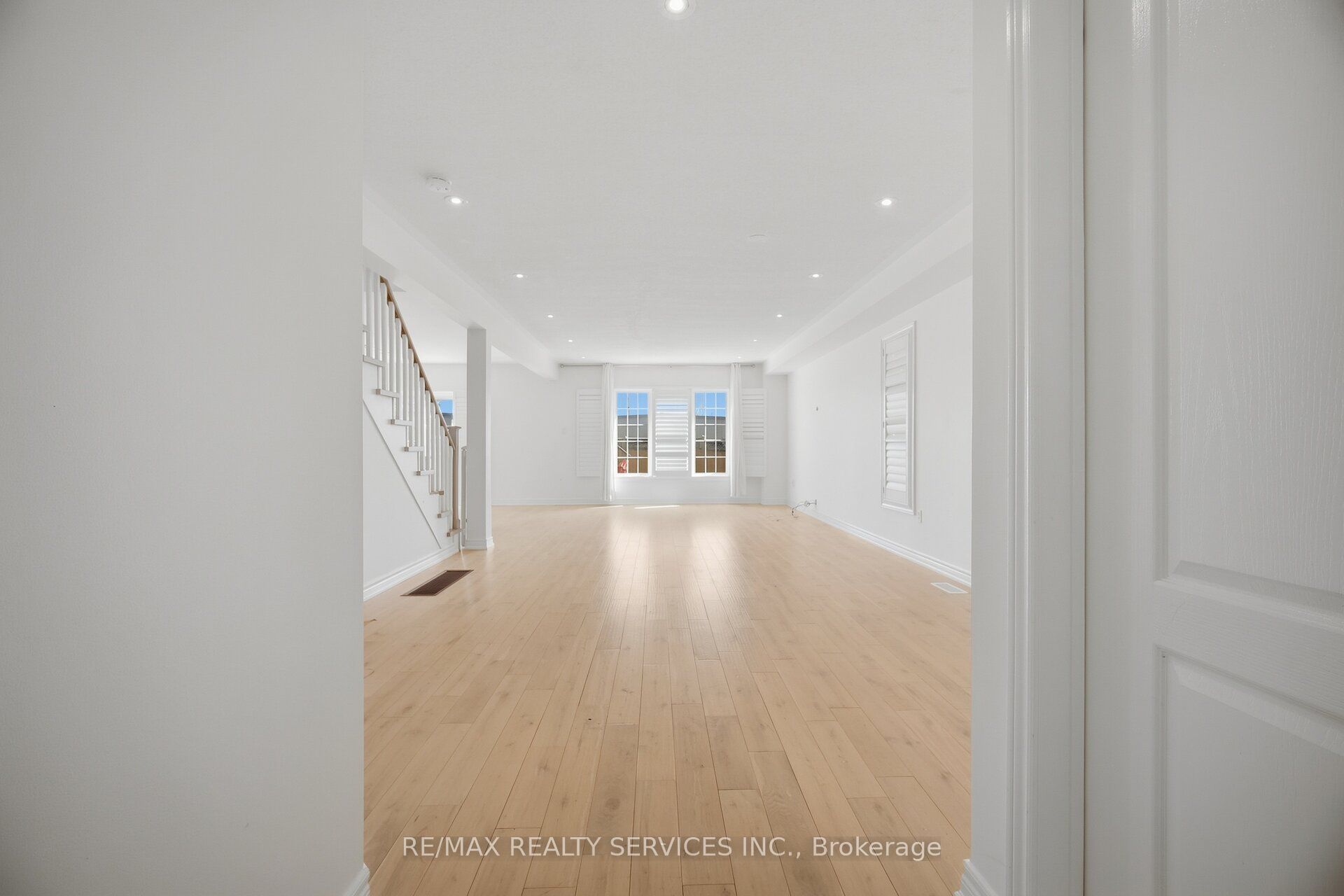 33 Sewells Lane Property Photo 6