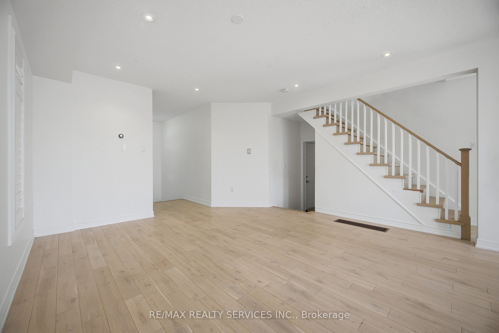 33 Sewells Lane Property Photo 7