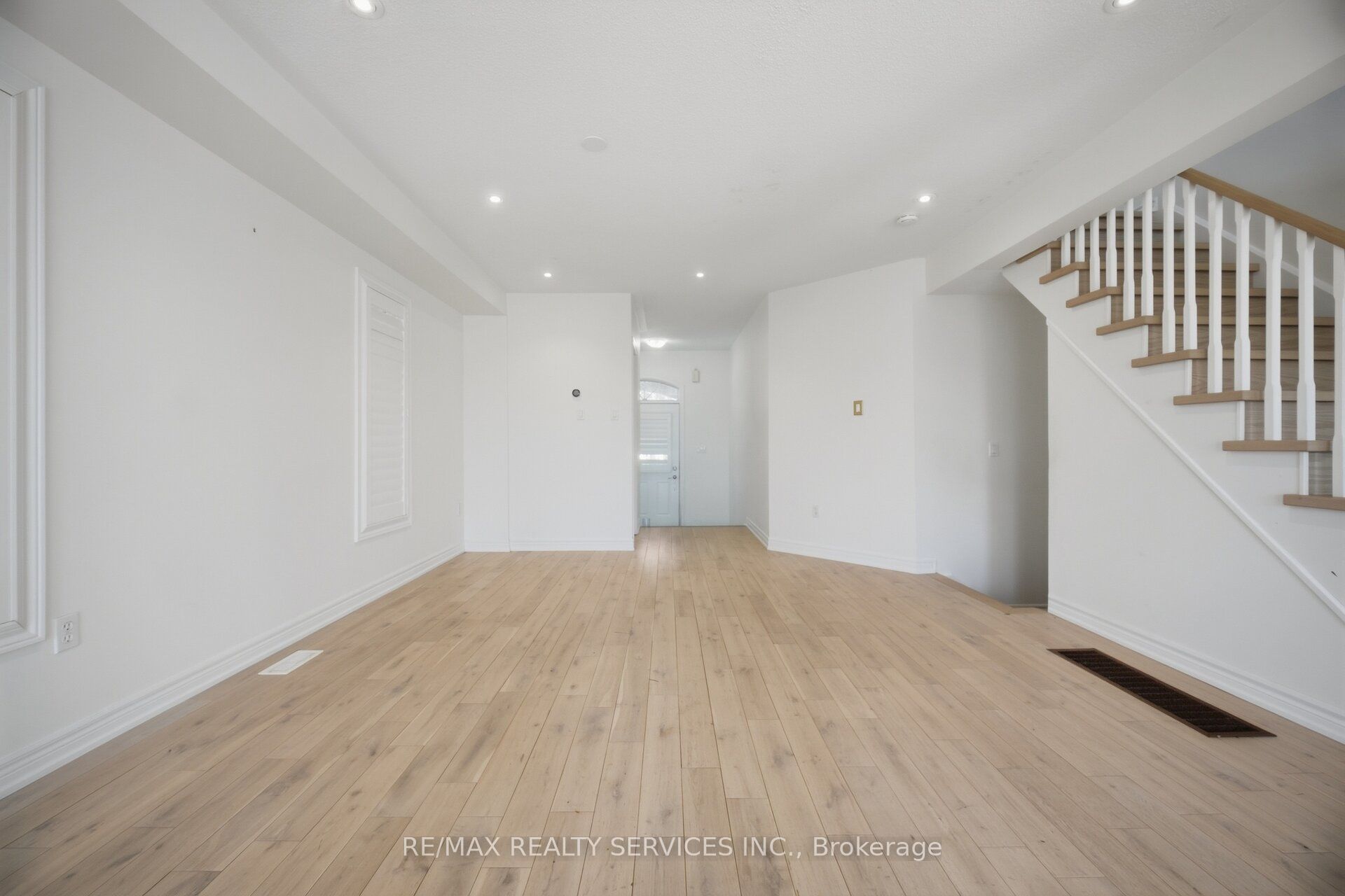 33 Sewells Lane Property Photo 8