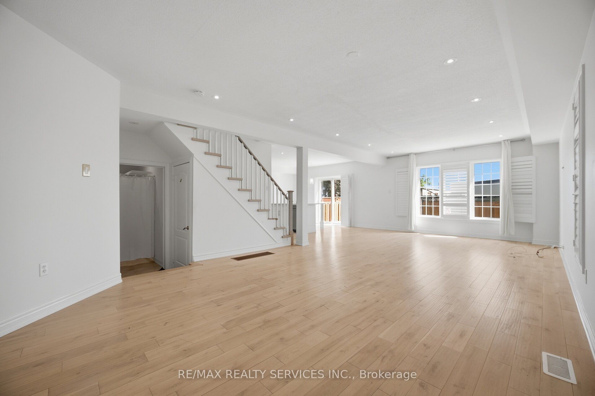 33 Sewells Lane Property Photo 9