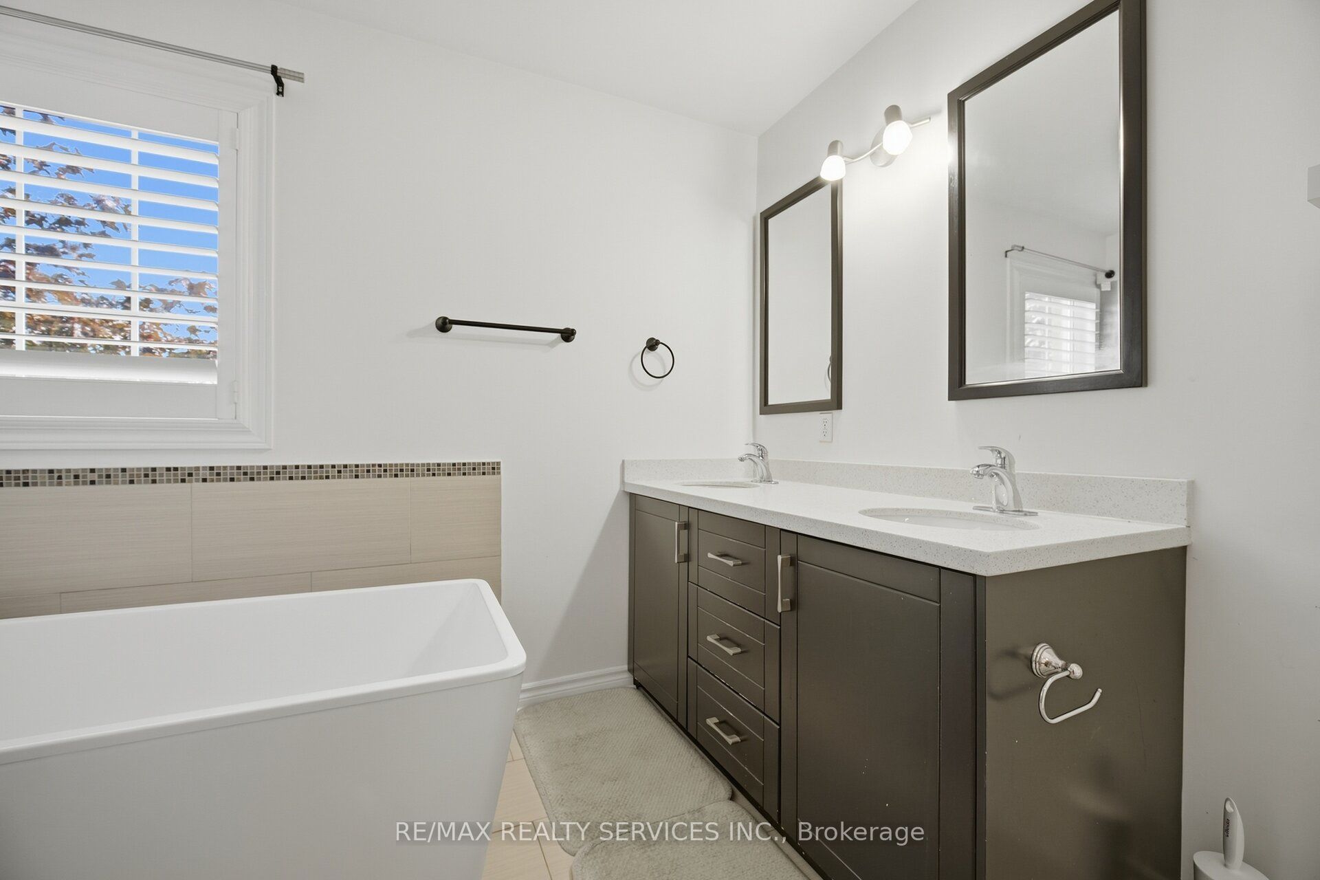 33 Sewells Lane Property Photo 31