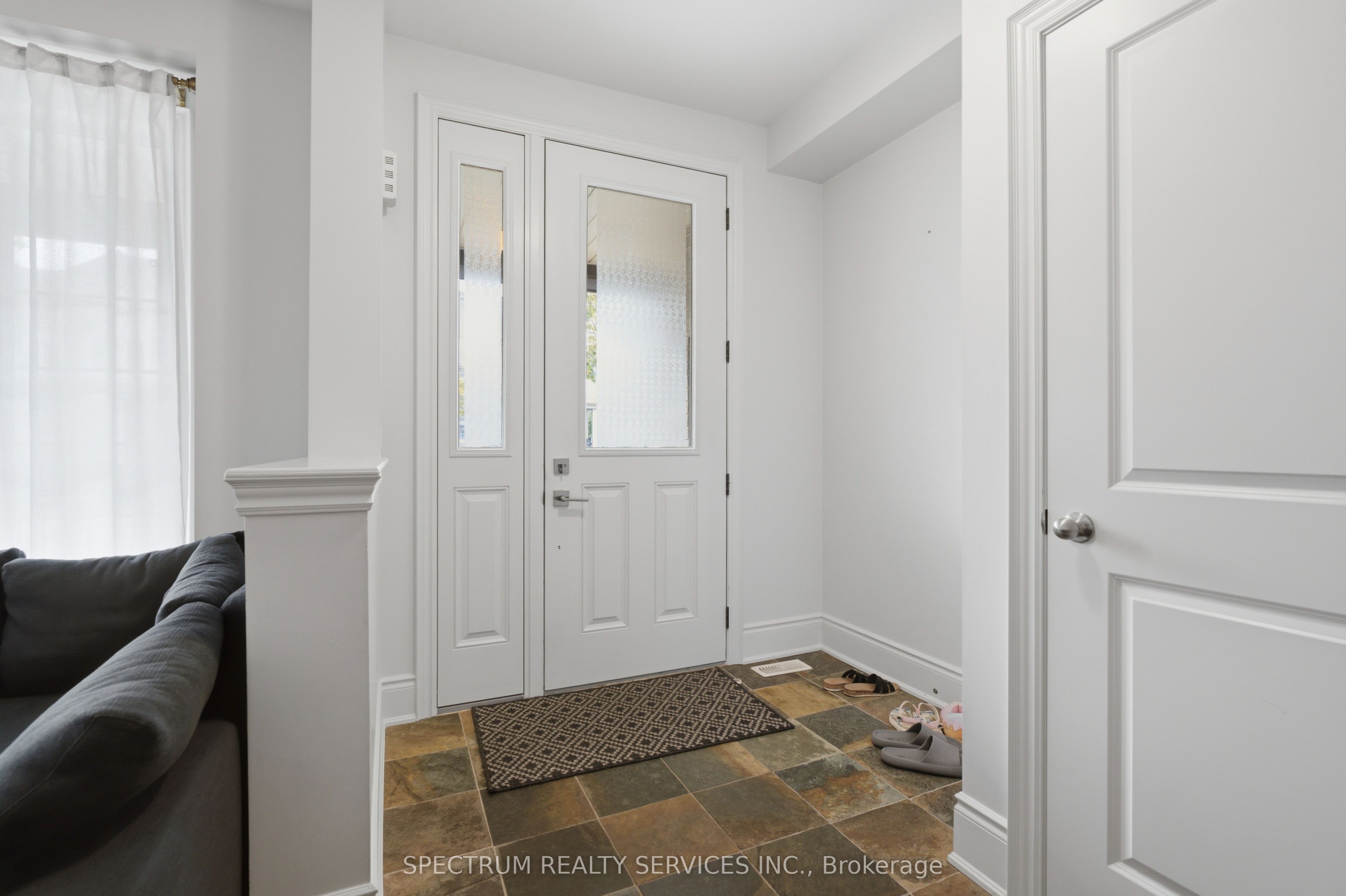 540 Sixteen Mile Drive Property Photo 7