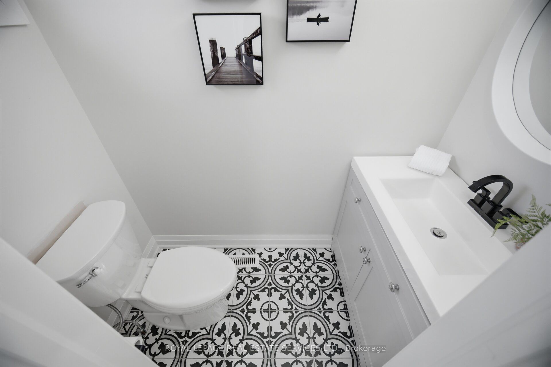 2411 Sovereign Street 17 Property Photo 10