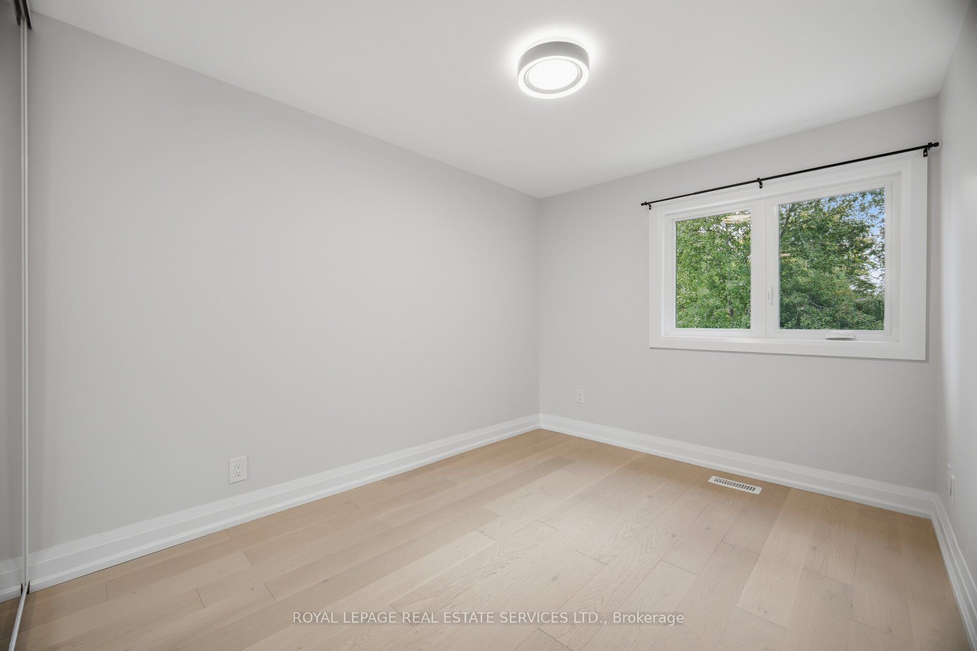 2411 Sovereign Street 17 Property Photo 17