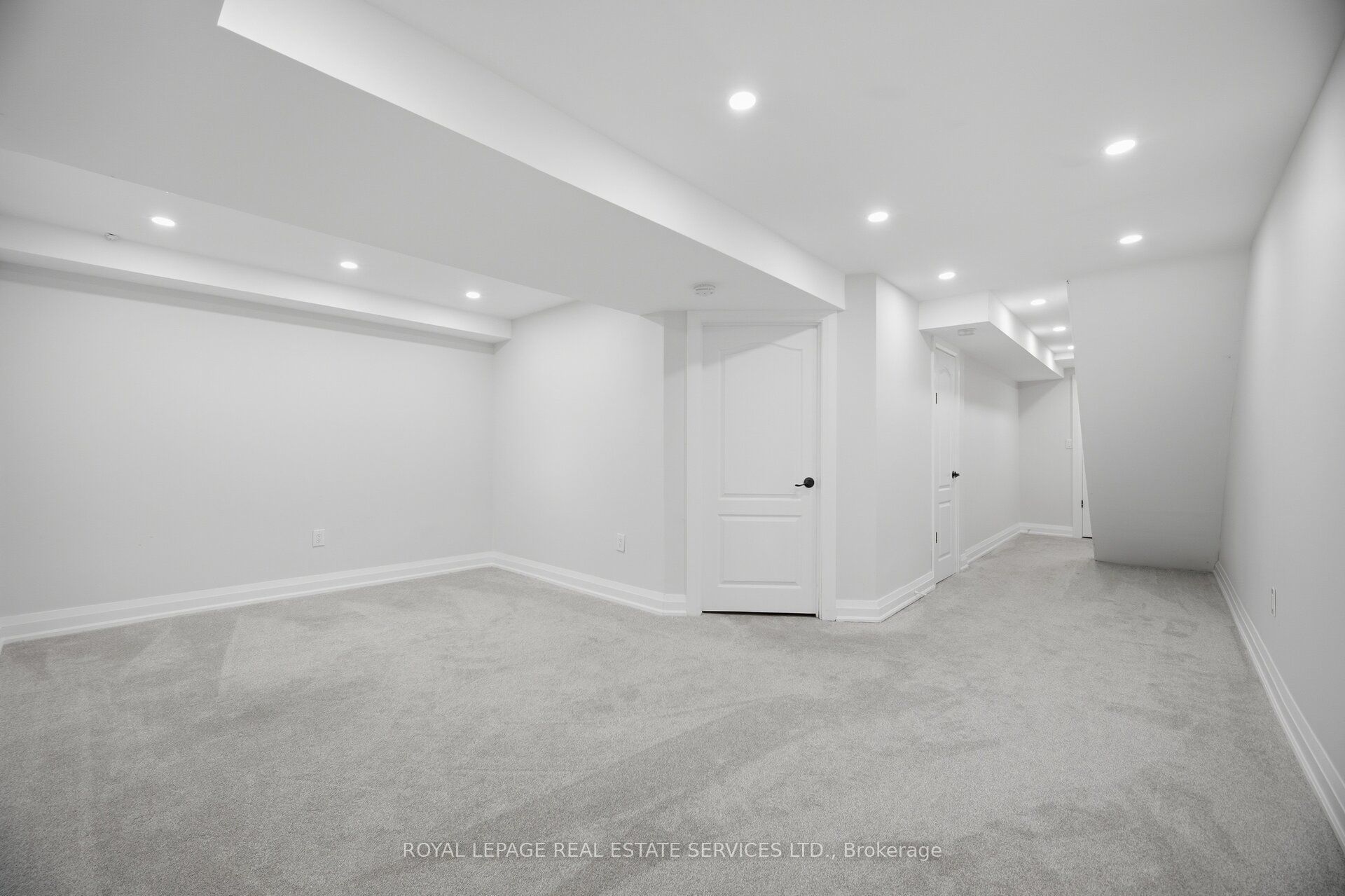 2411 Sovereign Street 17 Property Photo 25