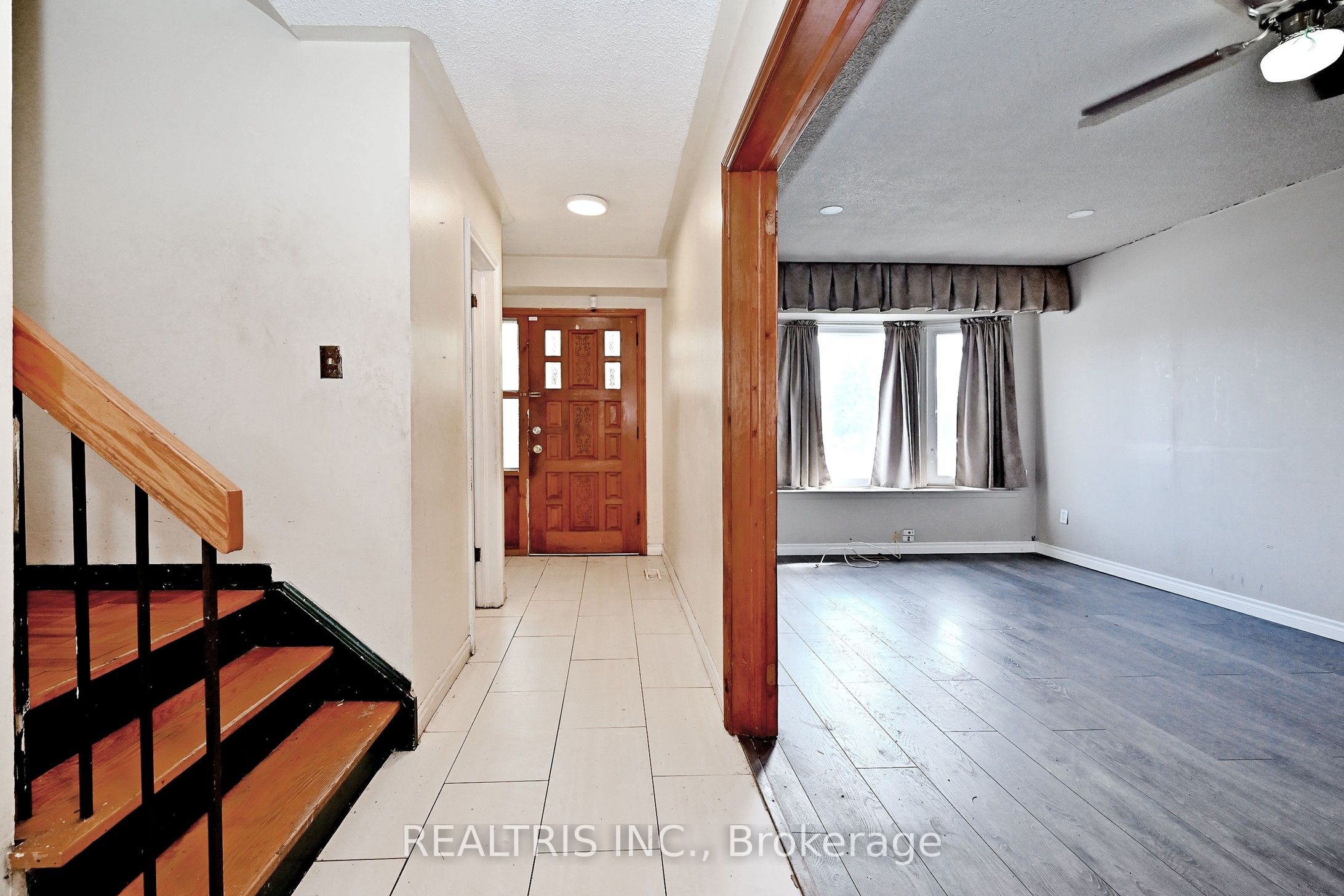 116 Sutherland Avenue Property Photo 6