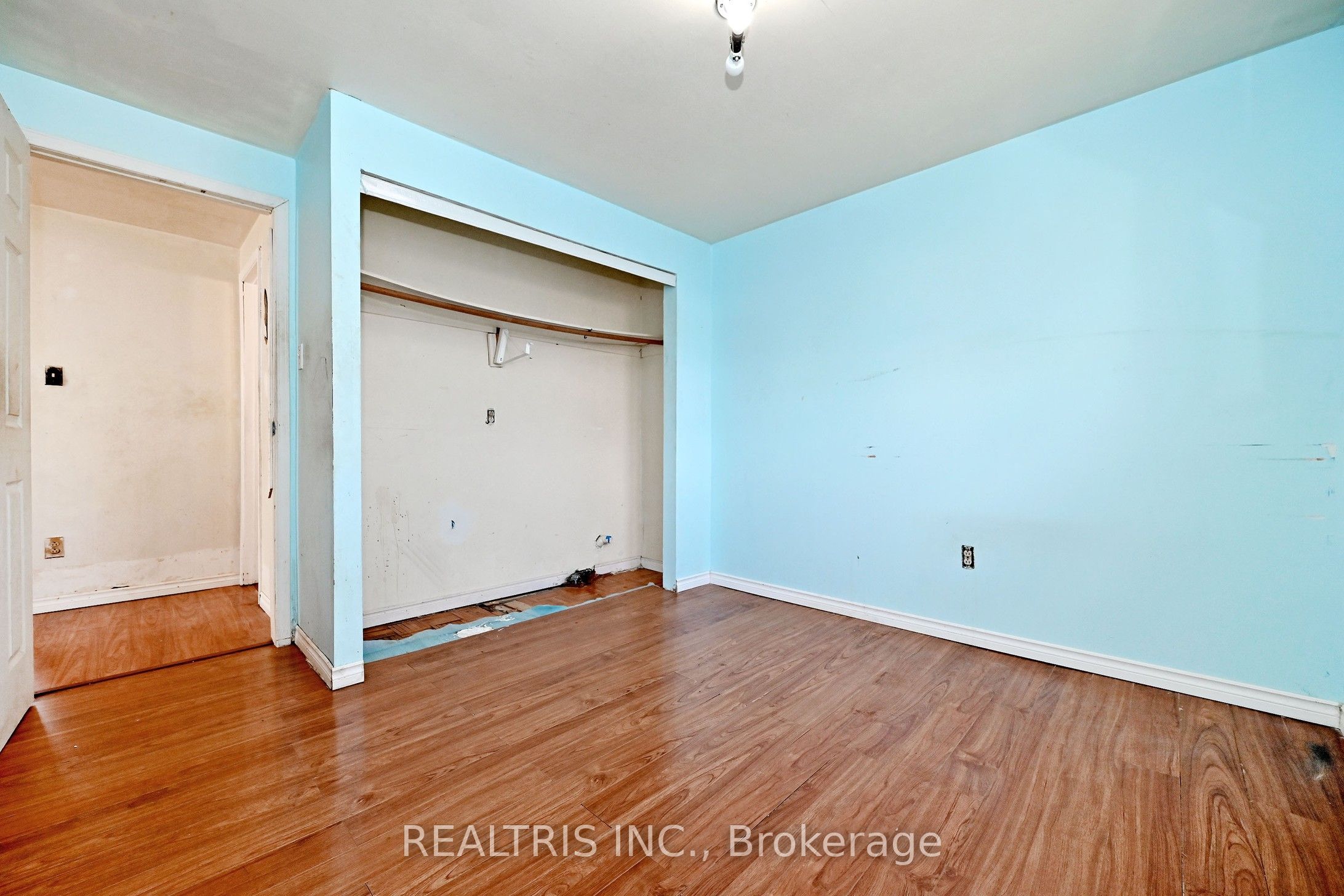 116 Sutherland Avenue Property Photo 17