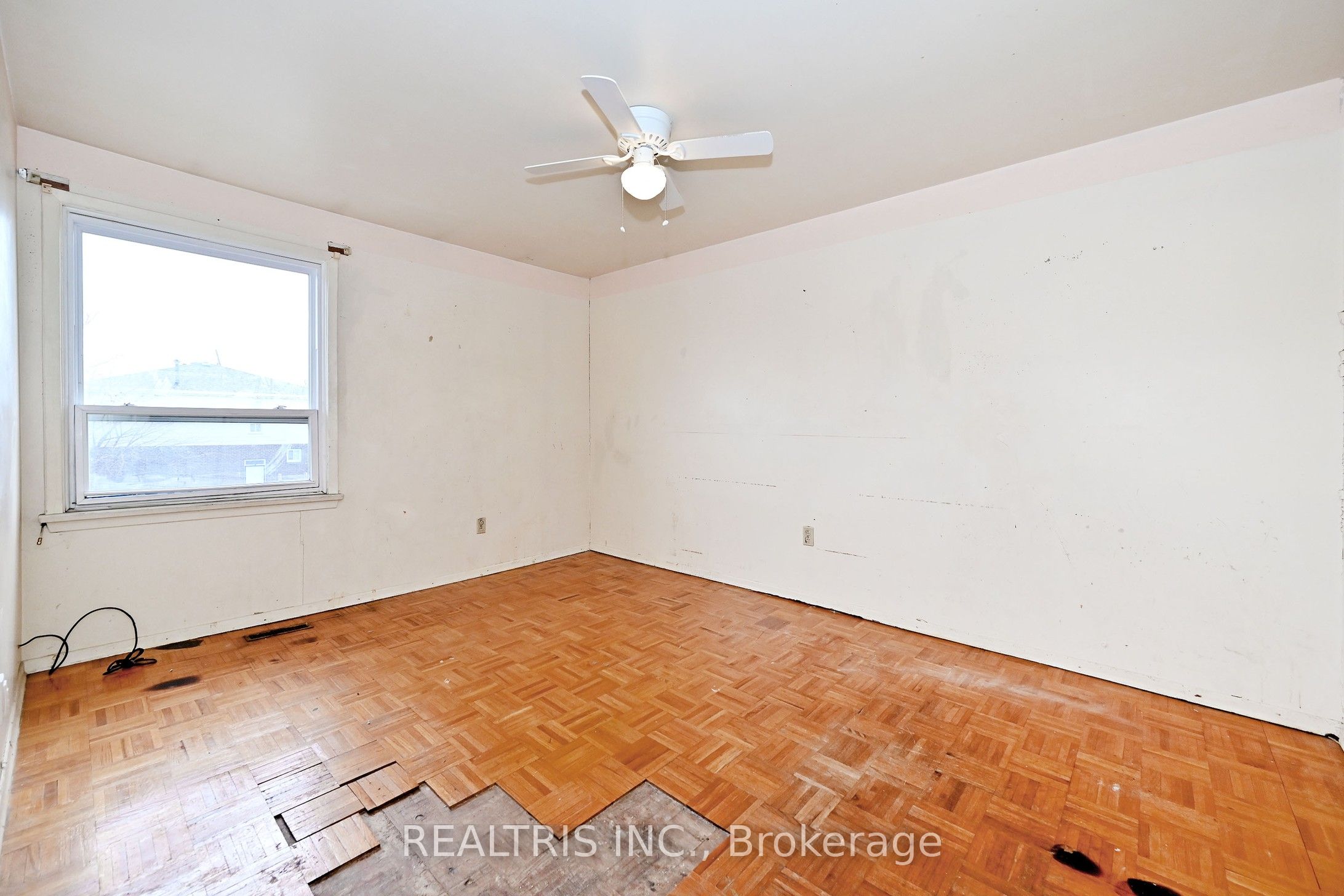 116 Sutherland Avenue Property Photo 19