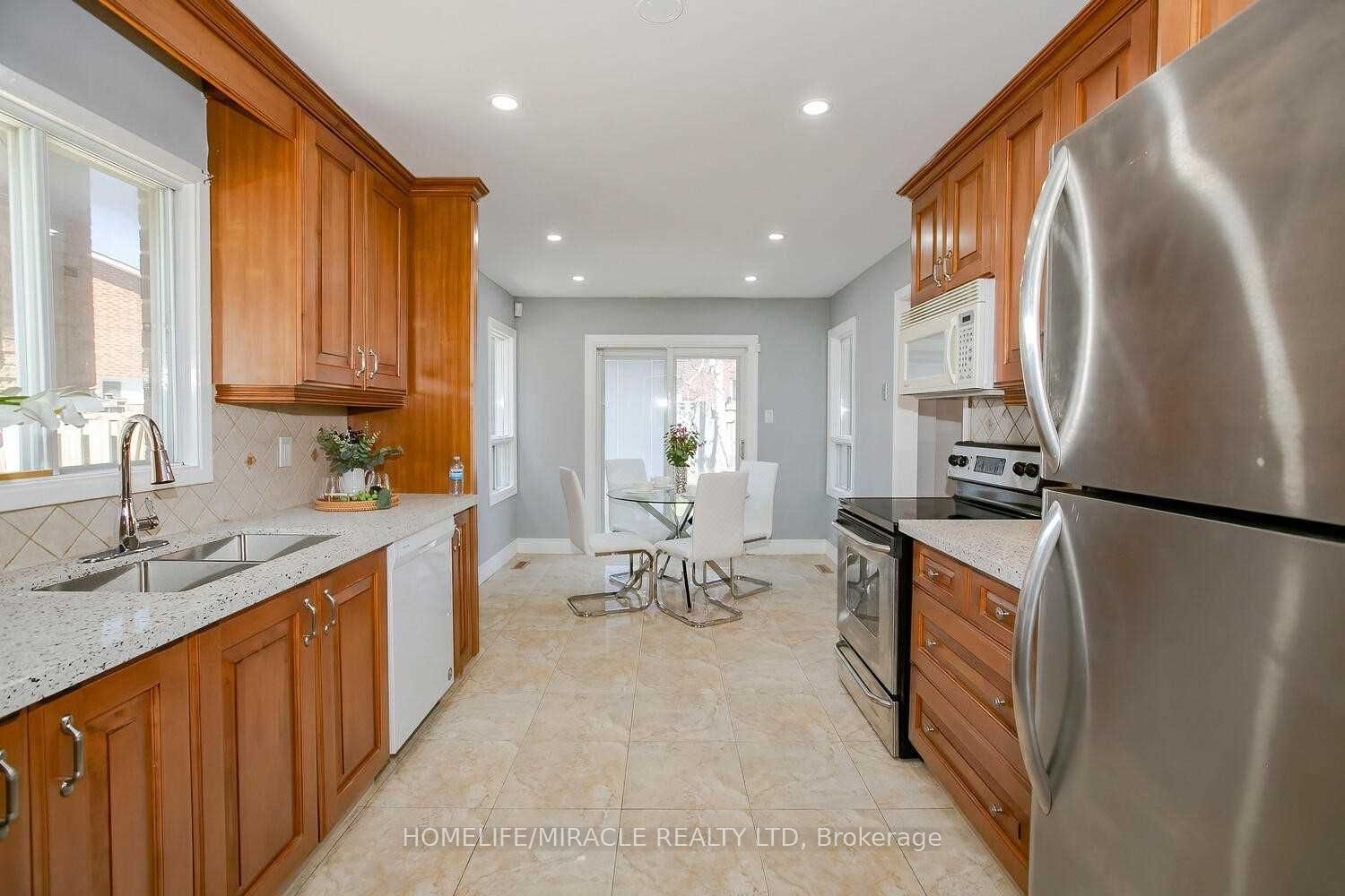 61 Alabaster Drive Property Photo 4