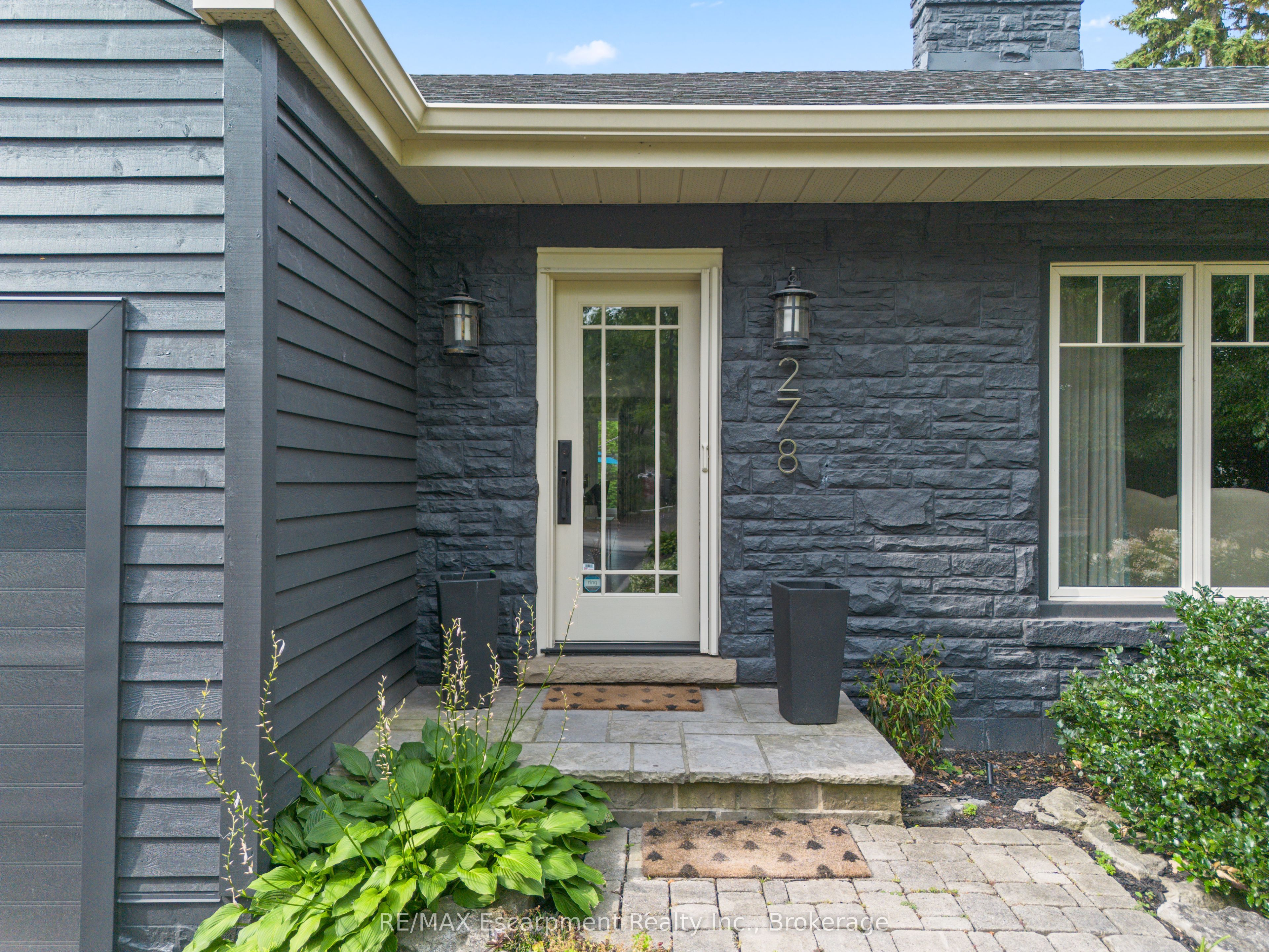 278 Carolyn Drive Property Photo 3