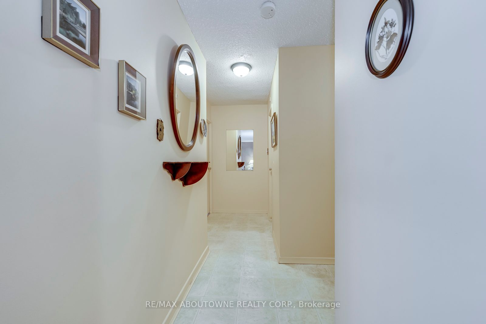 212 Kerr Street 906 Property Photo 33