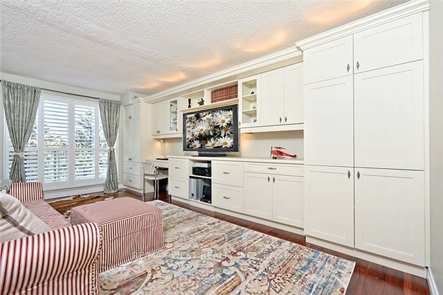 2261 Lake Shore Boulevard W 314 Property Photo 13