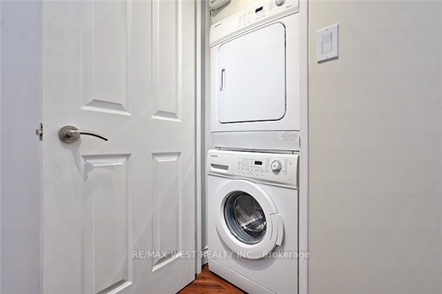 2261 Lake Shore Boulevard W 314 Property Photo 21