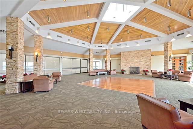 2261 Lake Shore Boulevard W 314 Property Photo 23