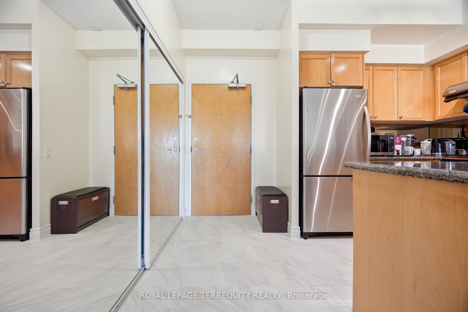 5 Marine Parade Drive 911 Property Photo 7