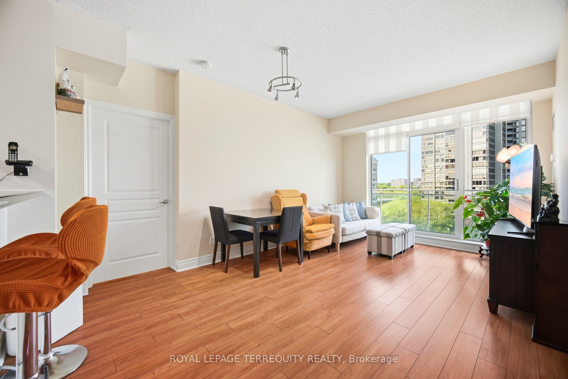 5 Marine Parade Drive 911 Property Photo 12