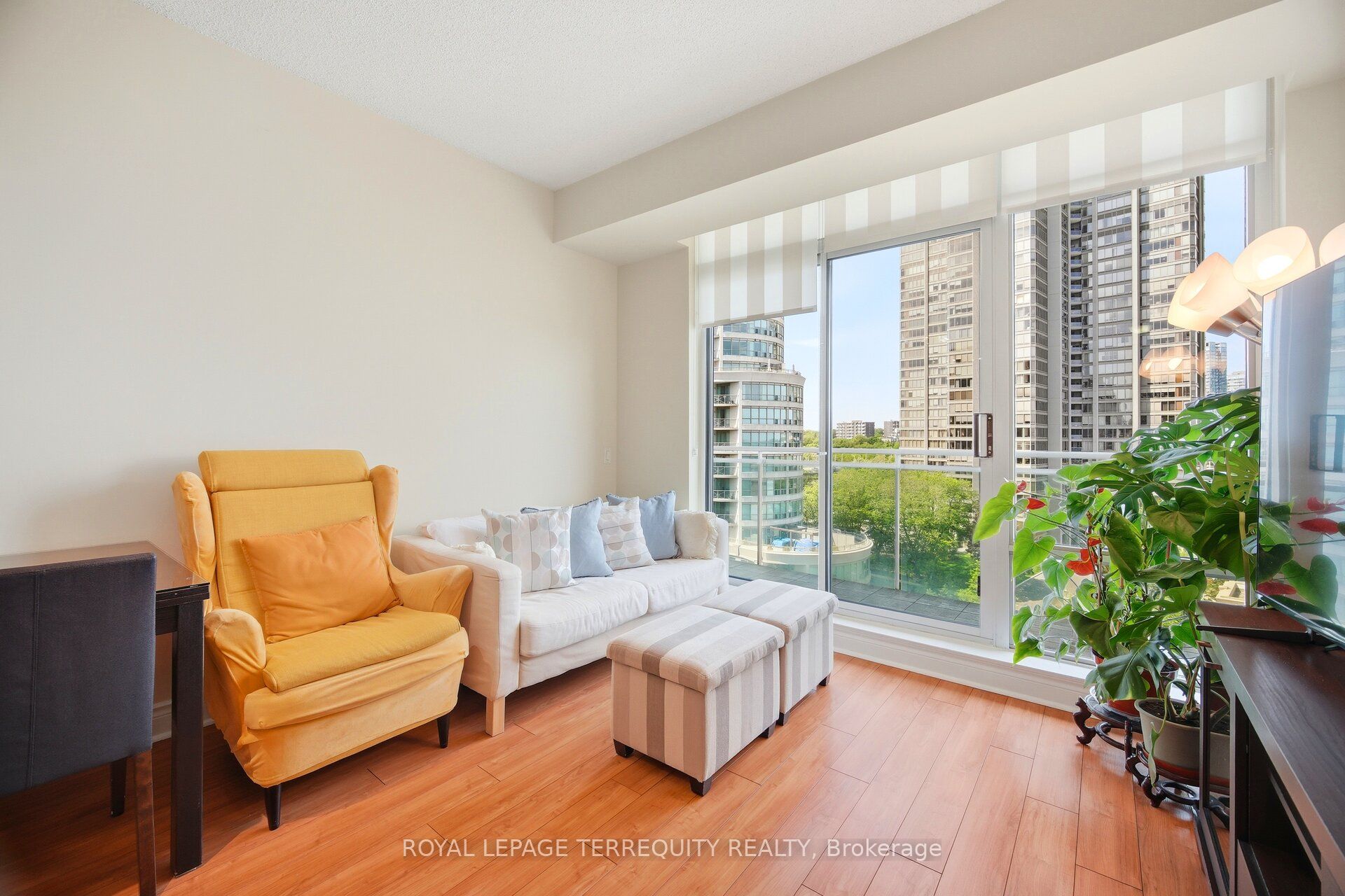 5 Marine Parade Drive 911 Property Photo 14