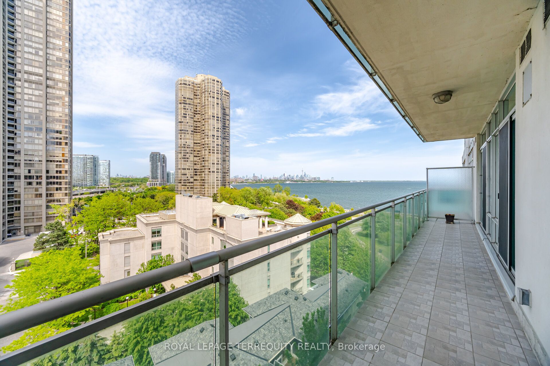 5 Marine Parade Drive 911 Property Photo 22
