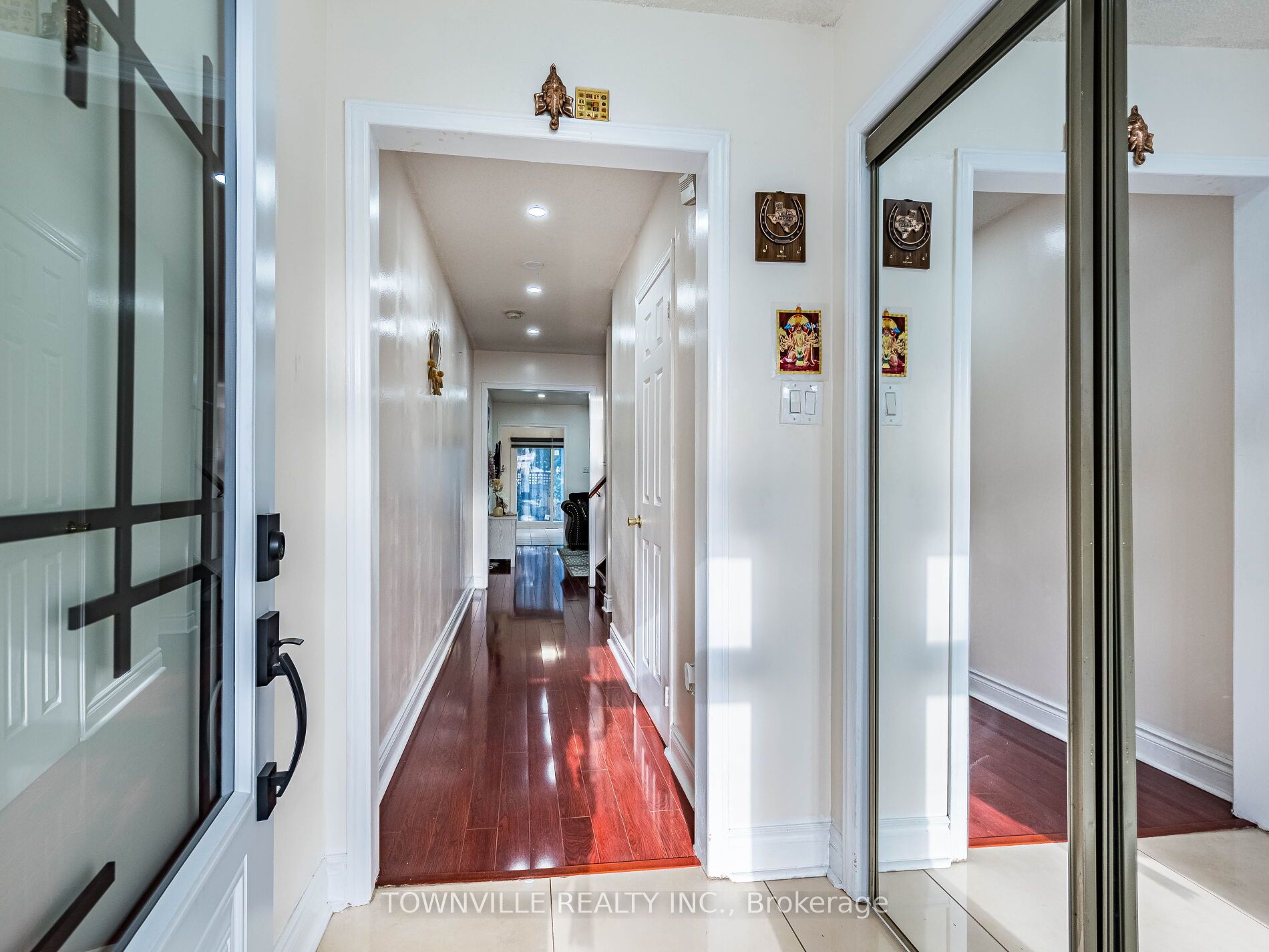 63 Ural Circle Property Photo 2