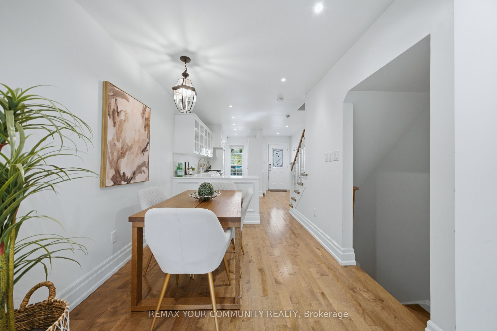180 Manitoba Street 3 Property Photo 9