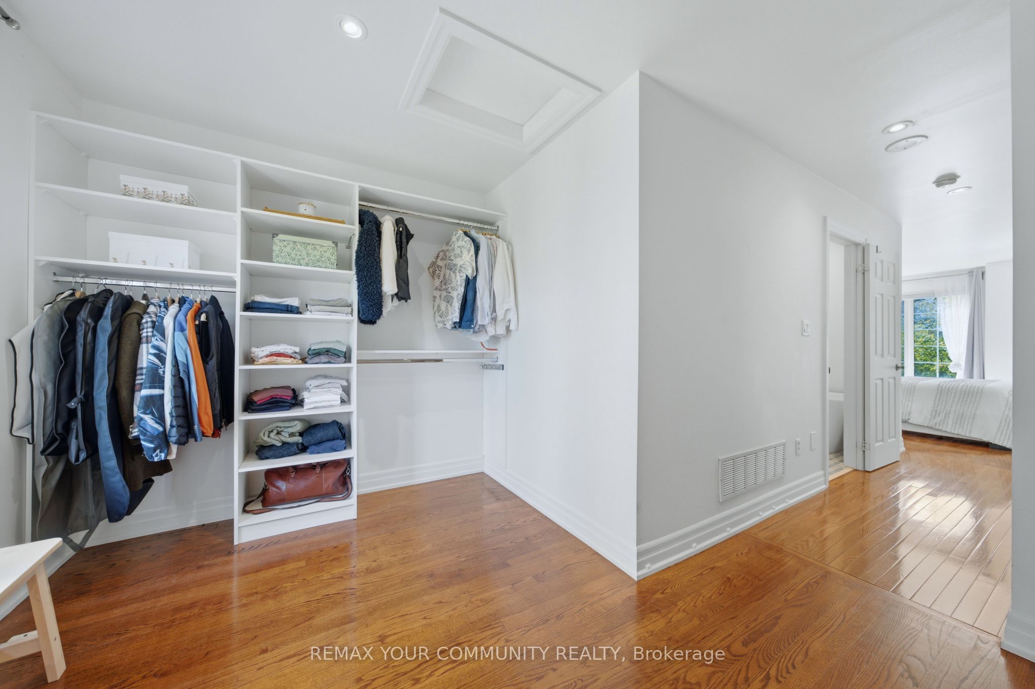 180 Manitoba Street 3 Property Photo 23