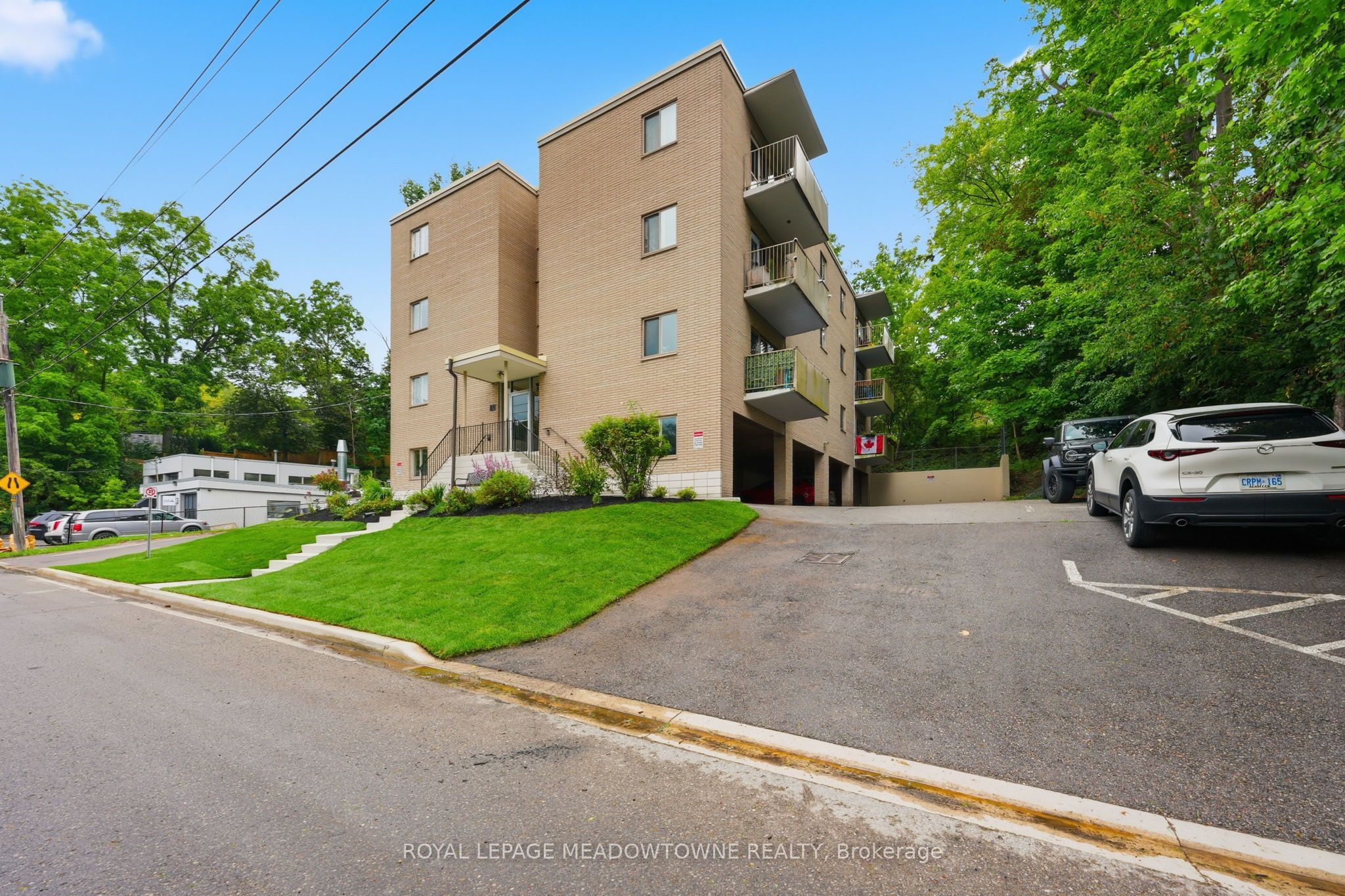49 Park Avenue 301 Property Photo 1