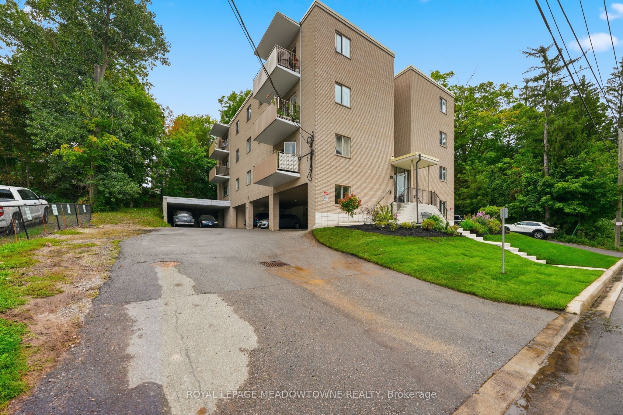 49 Park Avenue 301 Property Photo 2
