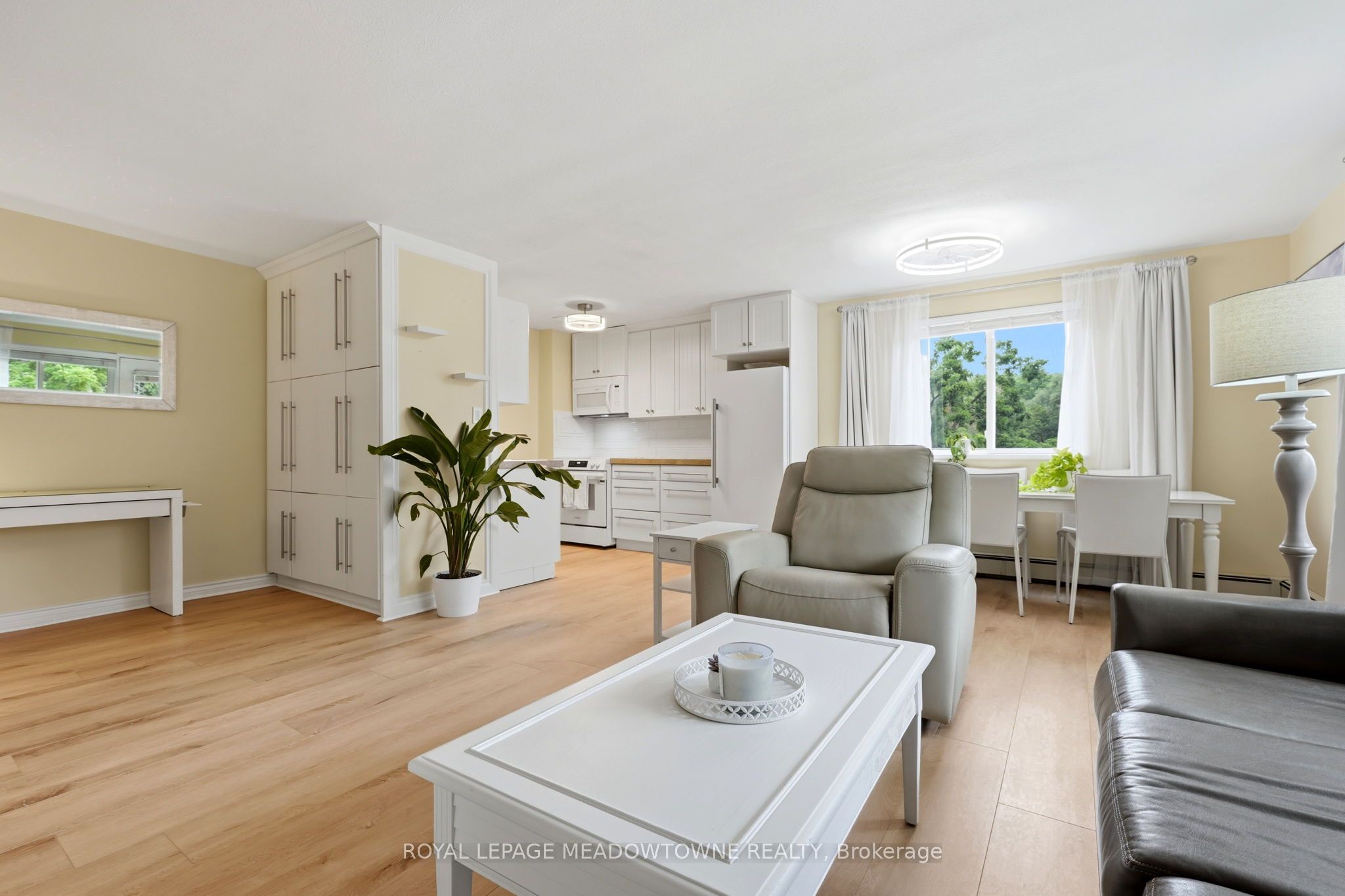 49 Park Avenue 301 Property Photo 9