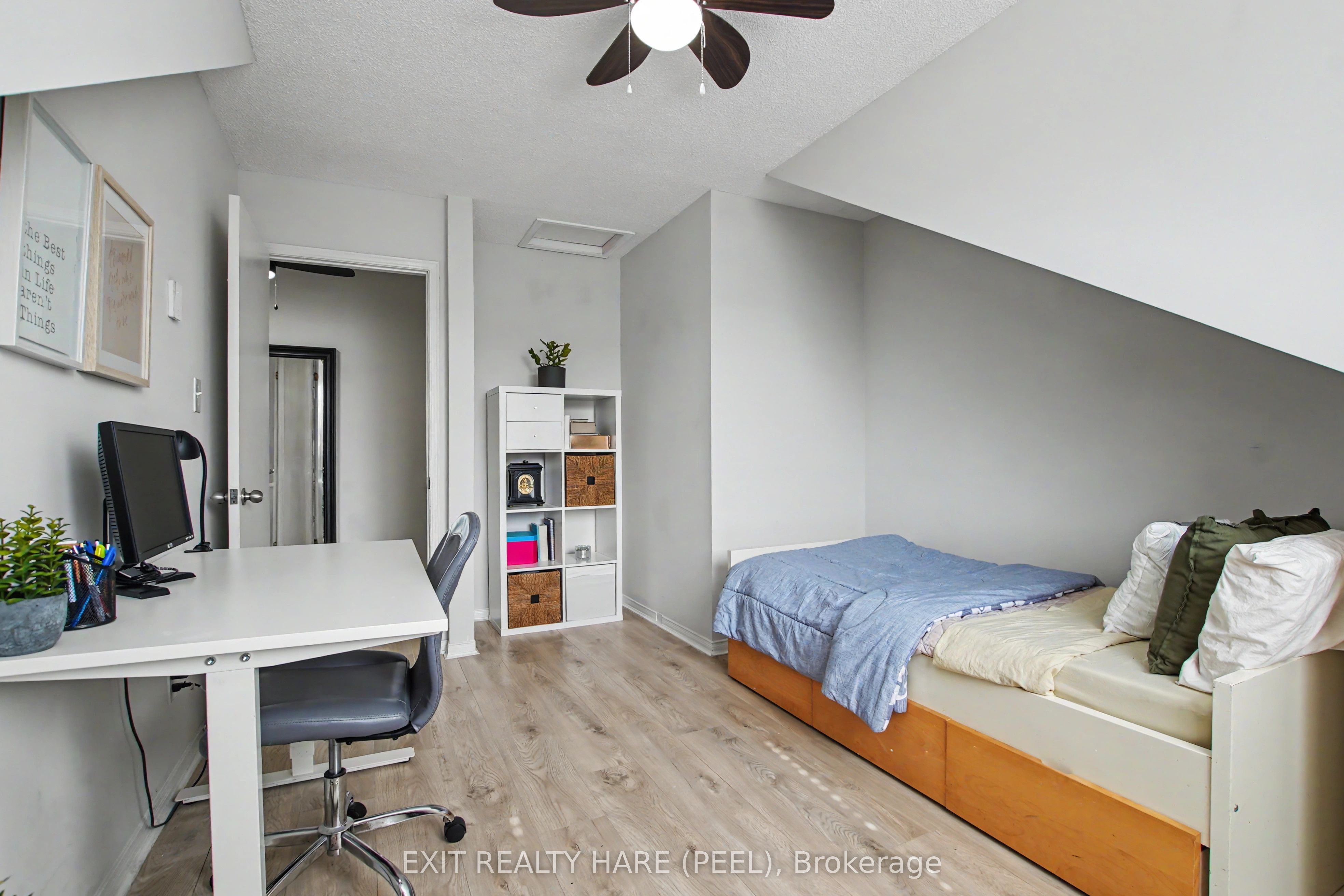 90 Lawrence Avenue 93 Property Photo 18