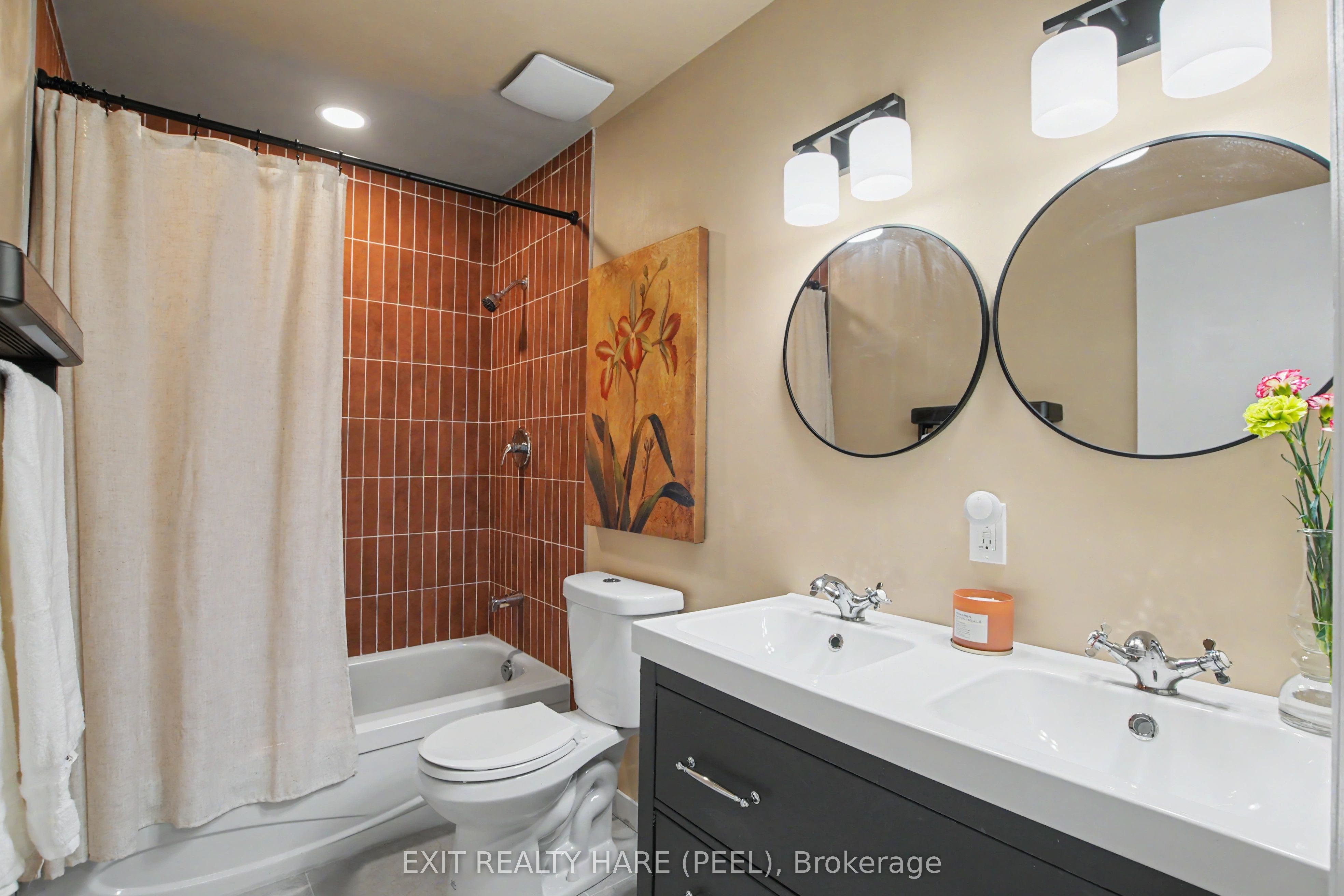 90 Lawrence Avenue 93 Property Photo 23