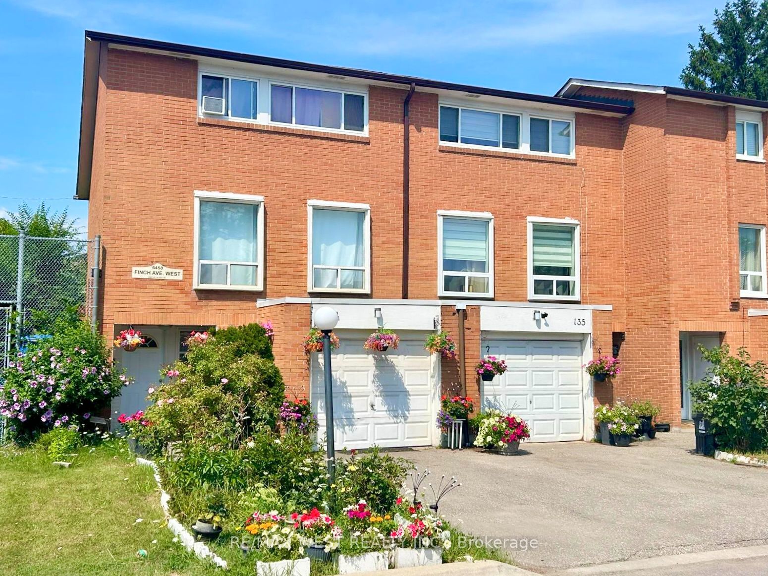 6458 Finch Avenue W 134 Property Photo 1