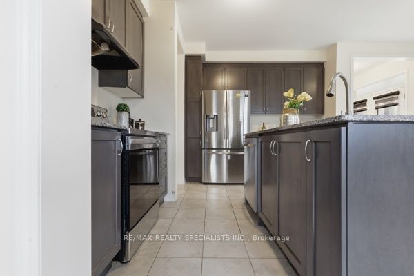 542 Remembrance Road Property Photo 11