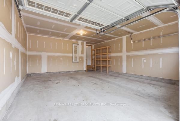 542 Remembrance Road Property Photo 32