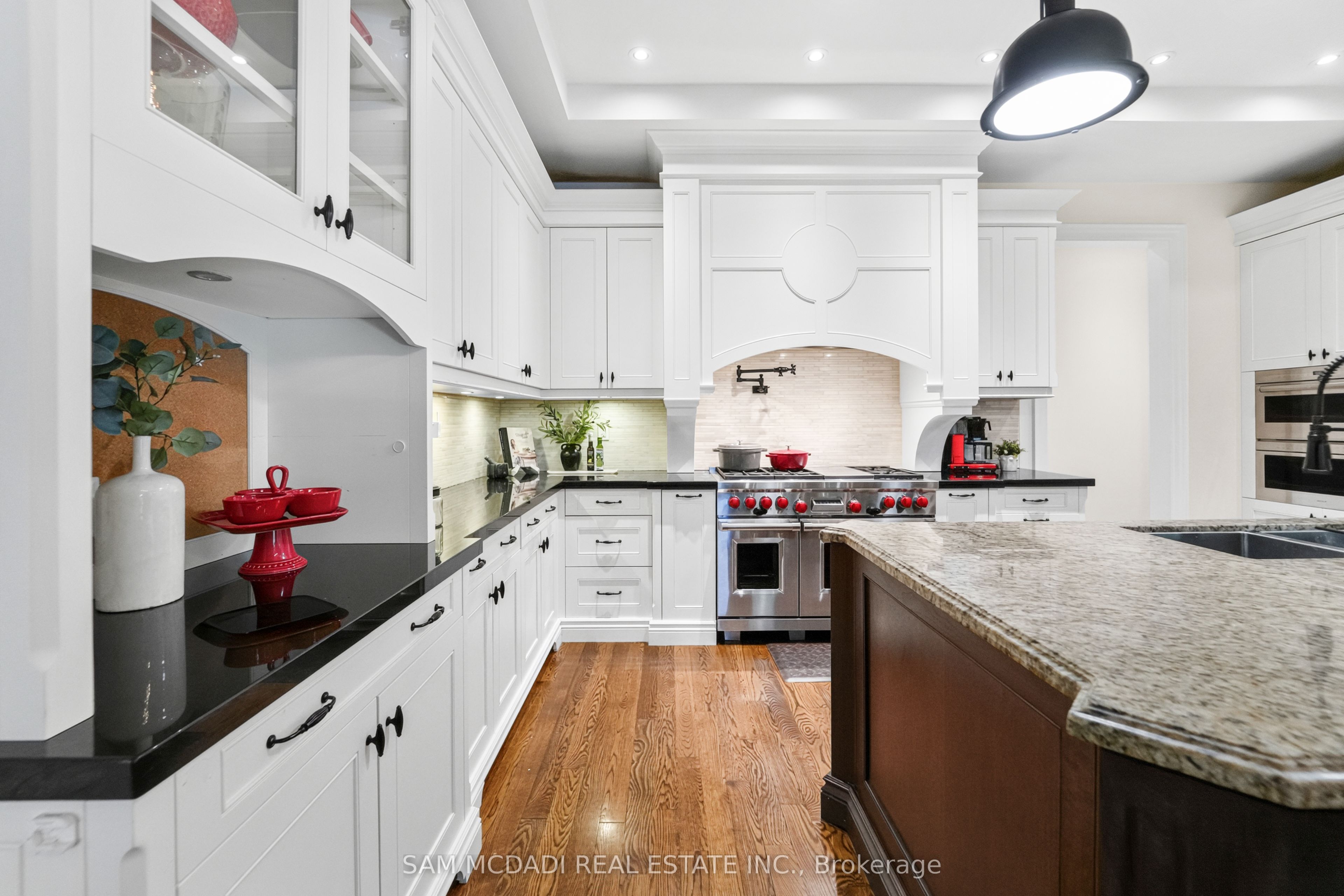 1578 Spring Road Property Photo 11