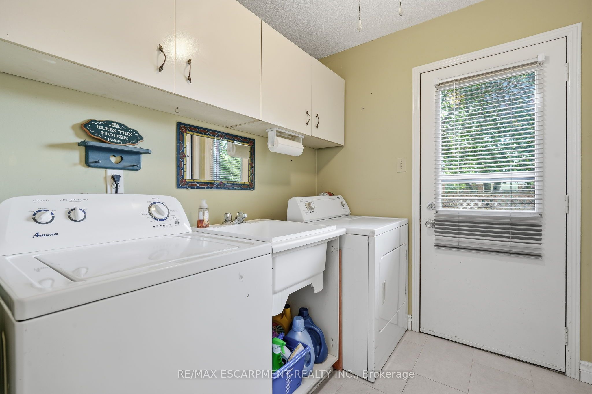 1058 Glenbrook Avenue Property Photo 13