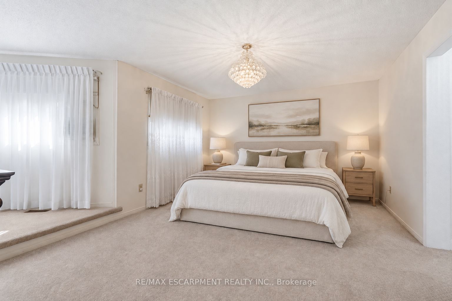 1058 Glenbrook Avenue Property Photo 17
