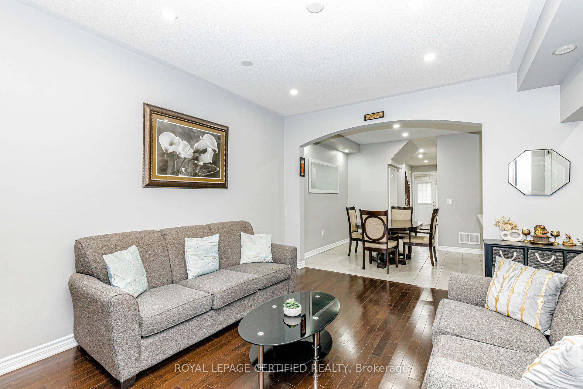 66 Hatton Court Property Photo 12