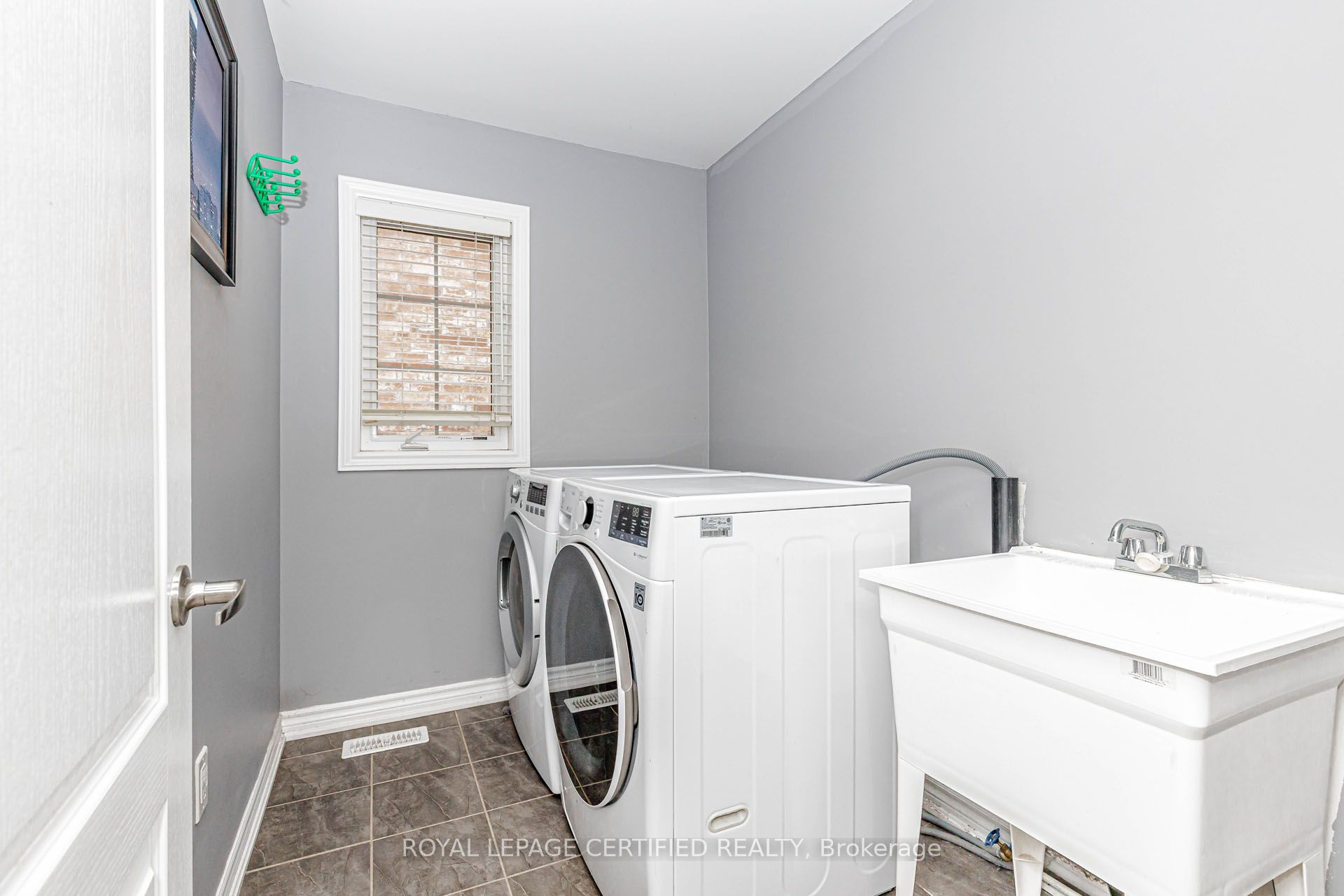 66 Hatton Court Property Photo 23