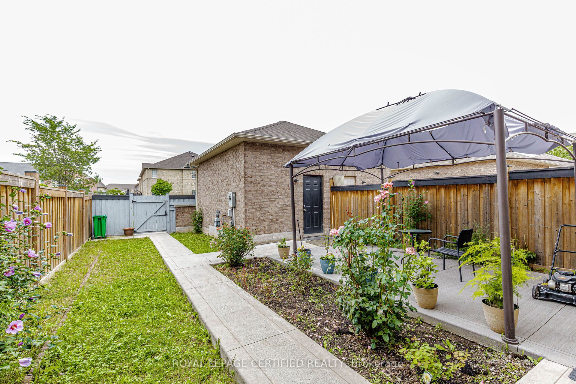 66 Hatton Court Property Photo 32