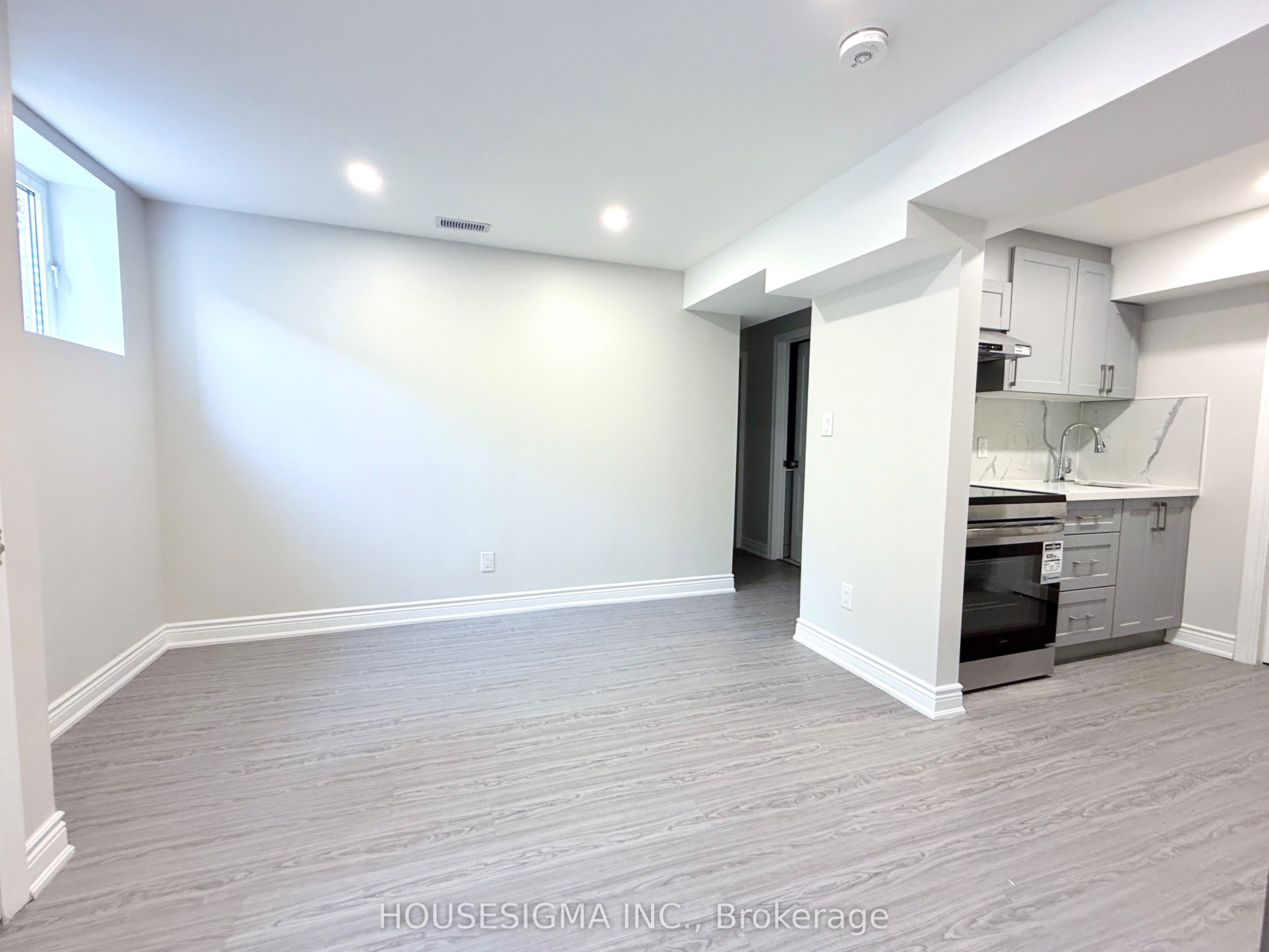 Basement Apartment - 438 Tilt Point Property Photo 16