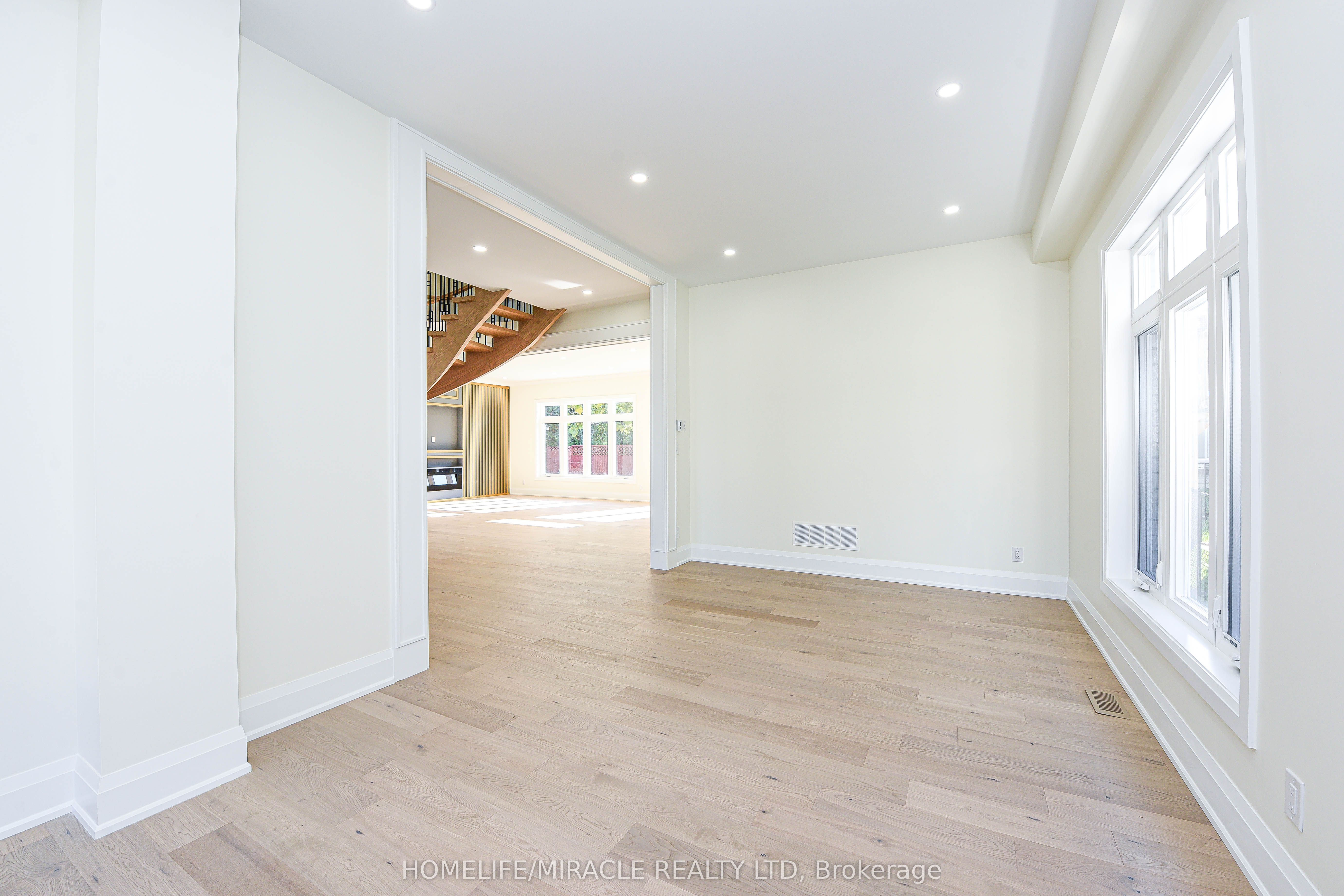 11 Hillcrest Avenue Property Photo 32