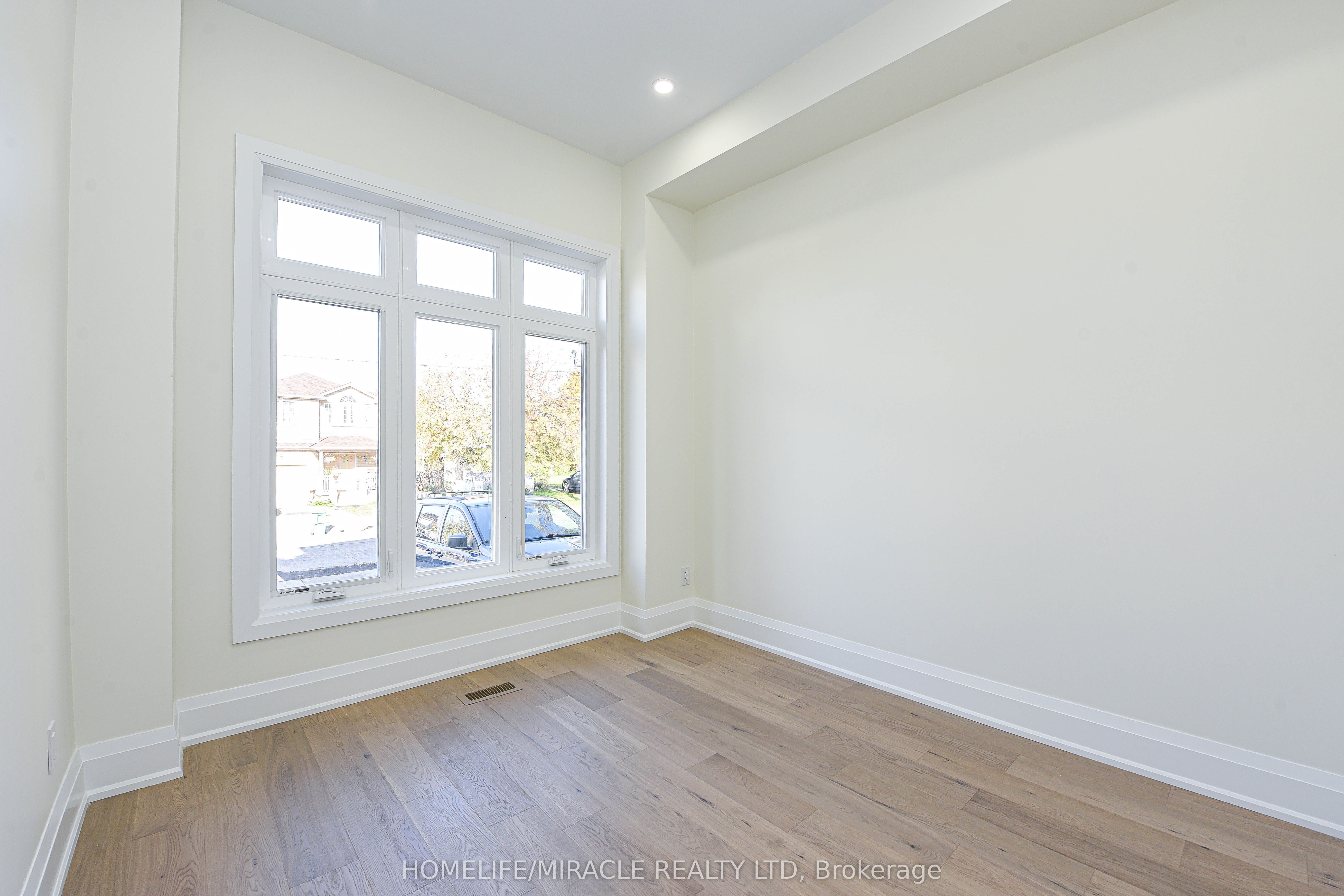 11 Hillcrest Avenue Property Photo 37