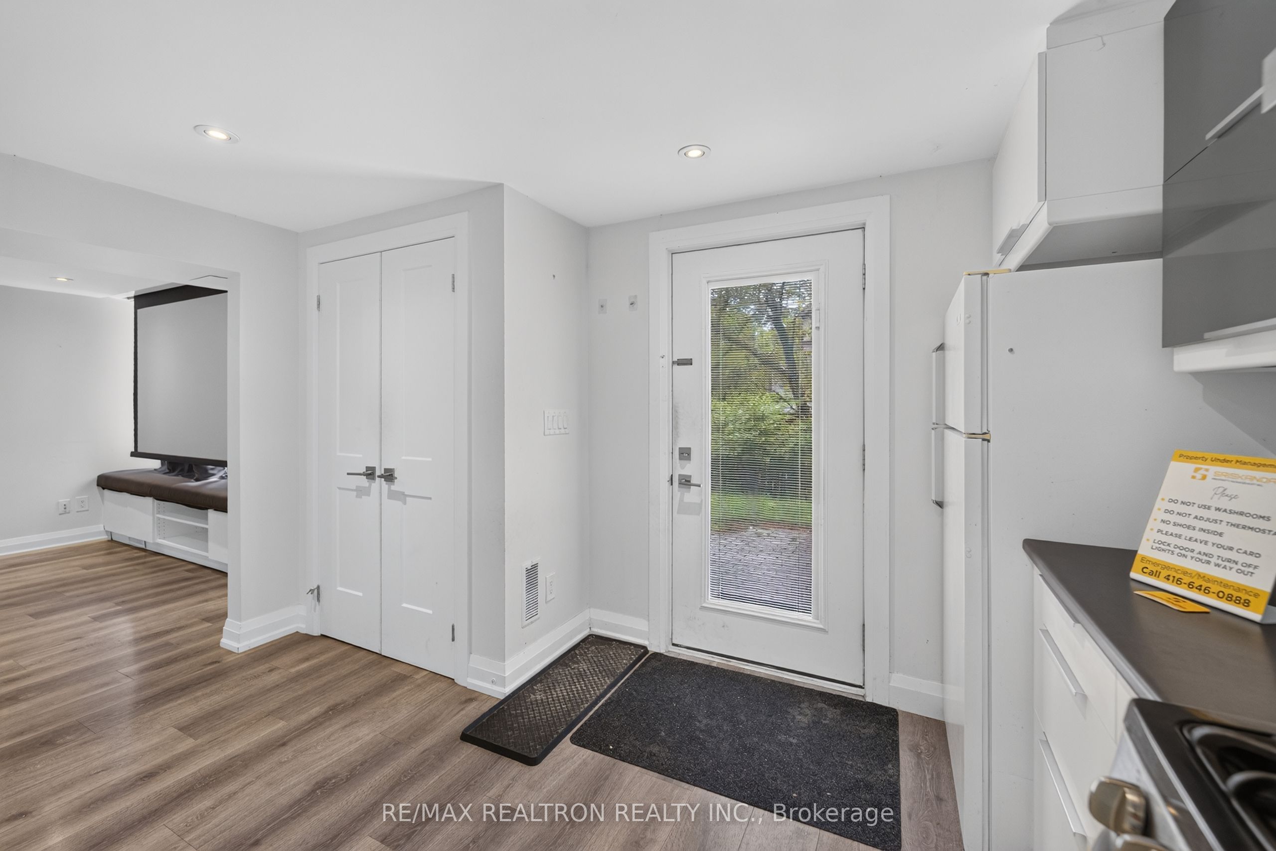 10 Richvale Drive S Lower Property Photo 7