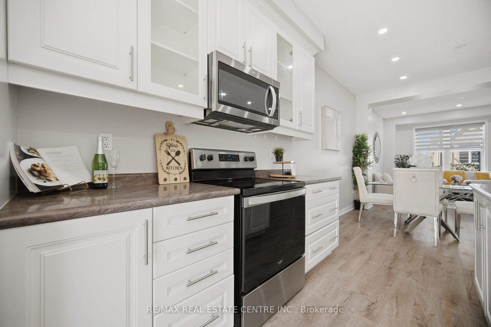 975 Whitlock Avenue 25 Property Photo 18