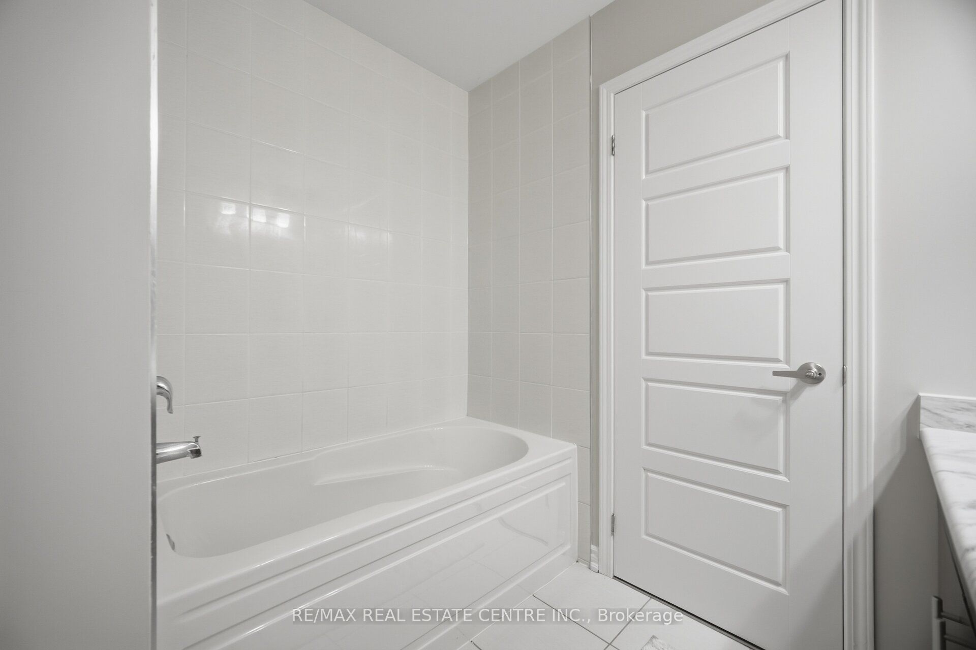 975 Whitlock Avenue 25 Property Photo 41