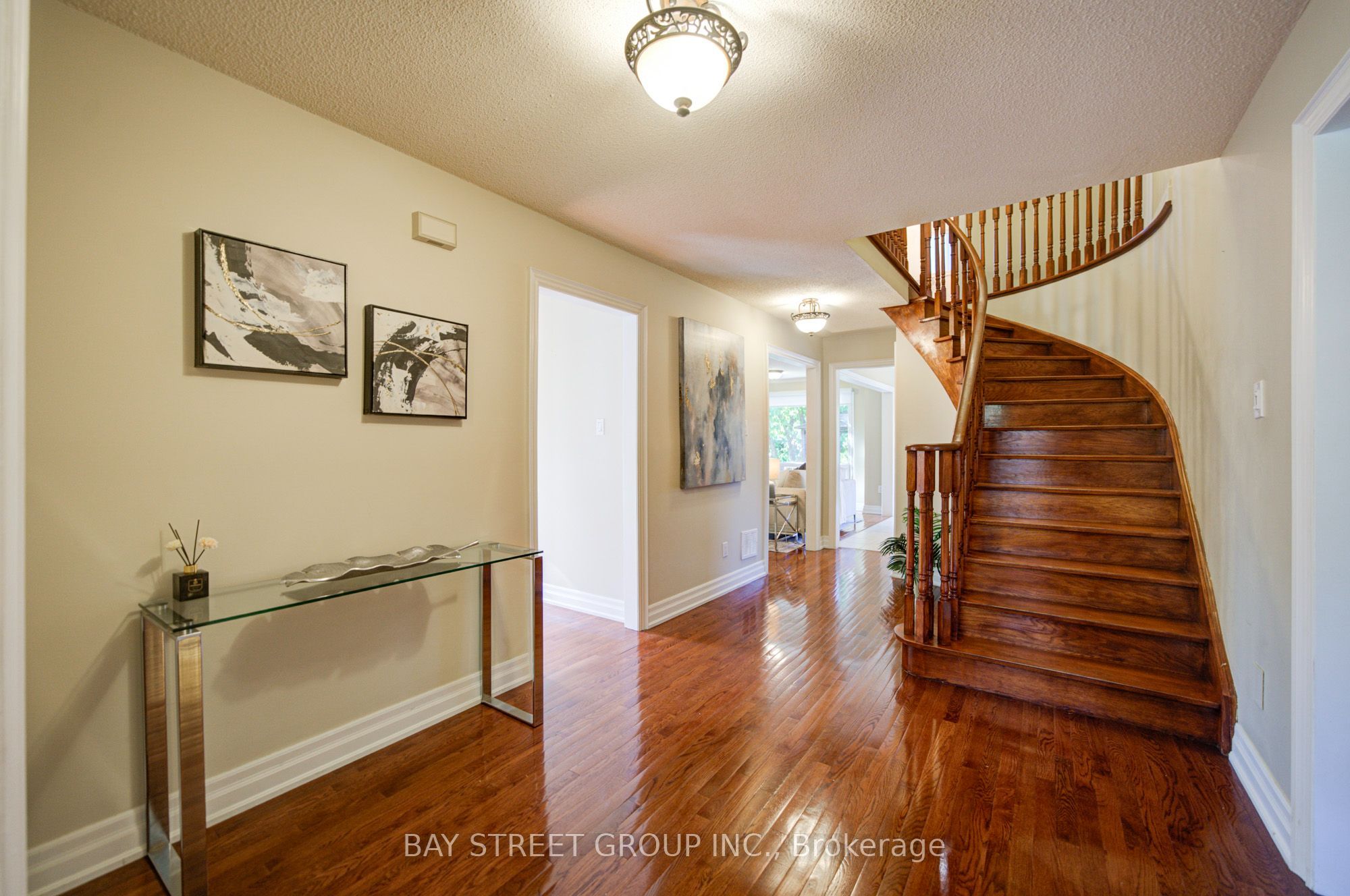 1348 Windrush Drive Property Photo 3