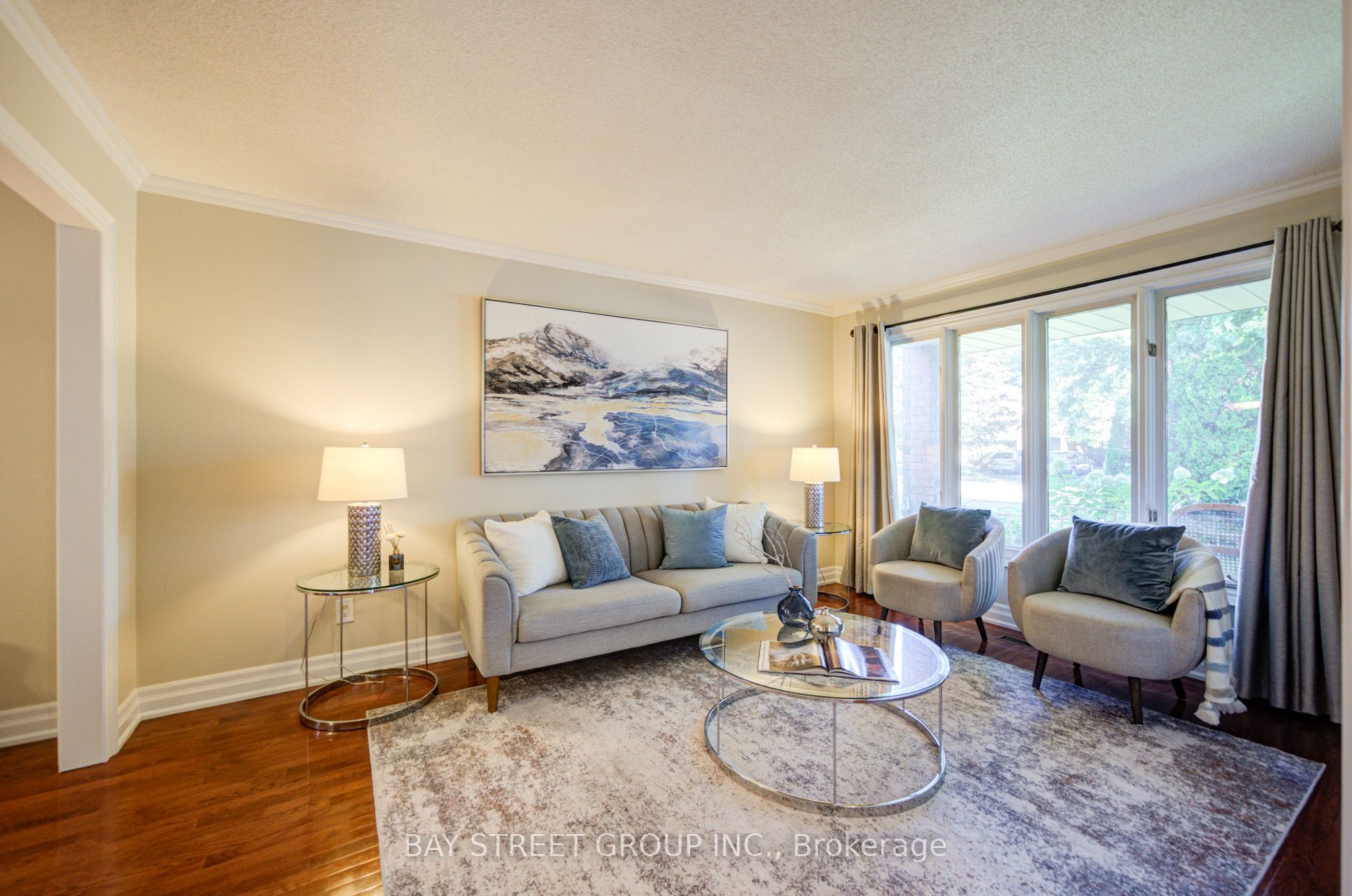 1348 Windrush Drive Property Photo 4