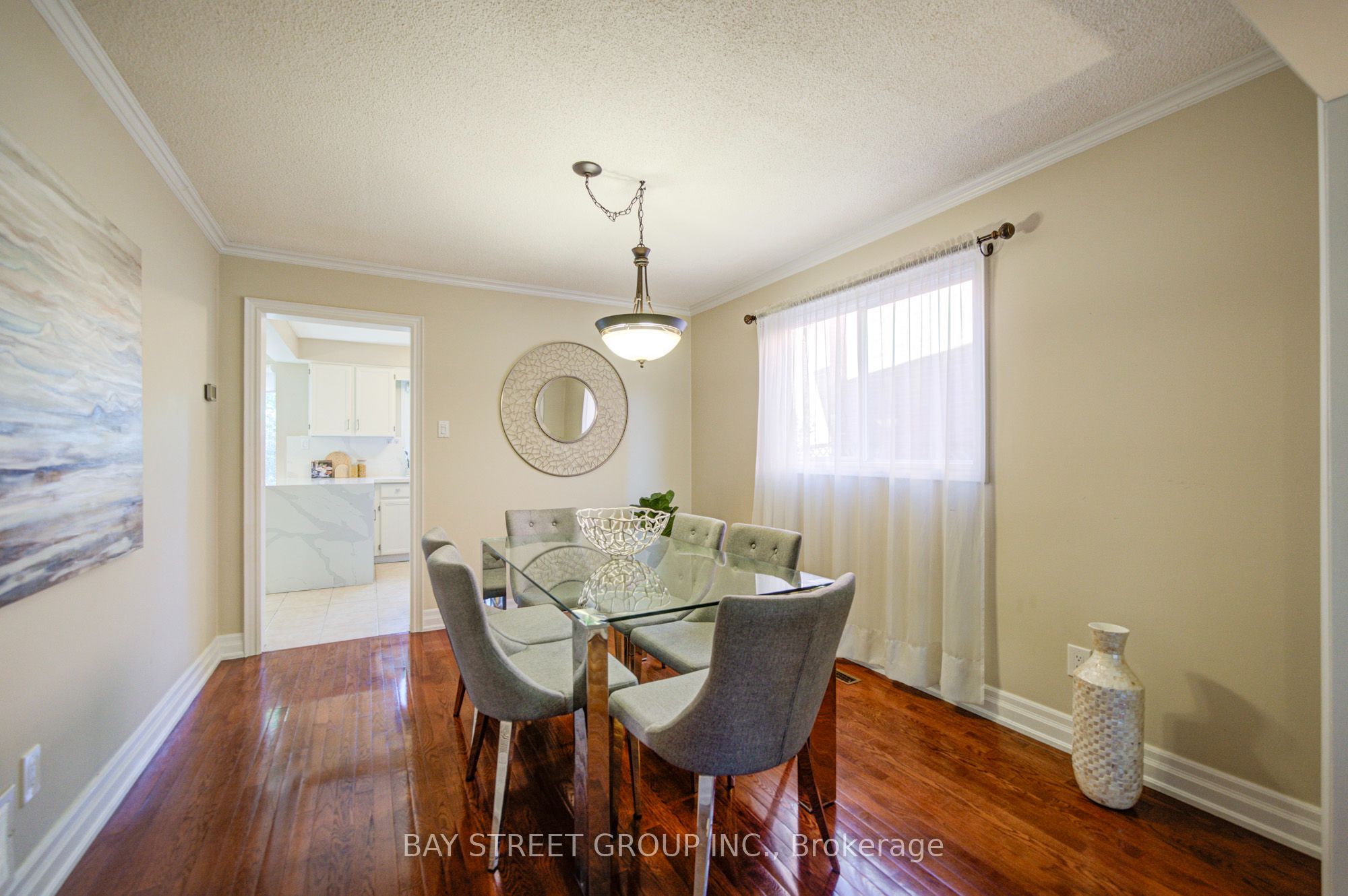 1348 Windrush Drive Property Photo 8