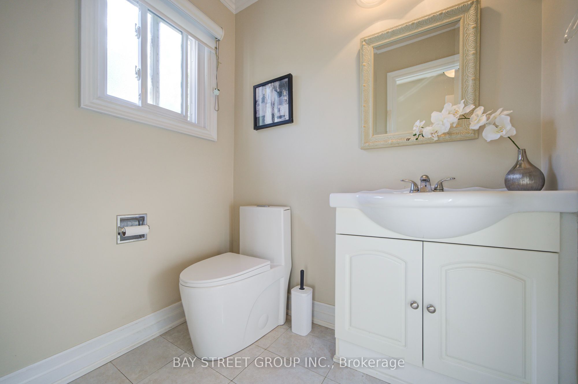 1348 Windrush Drive Property Photo 20